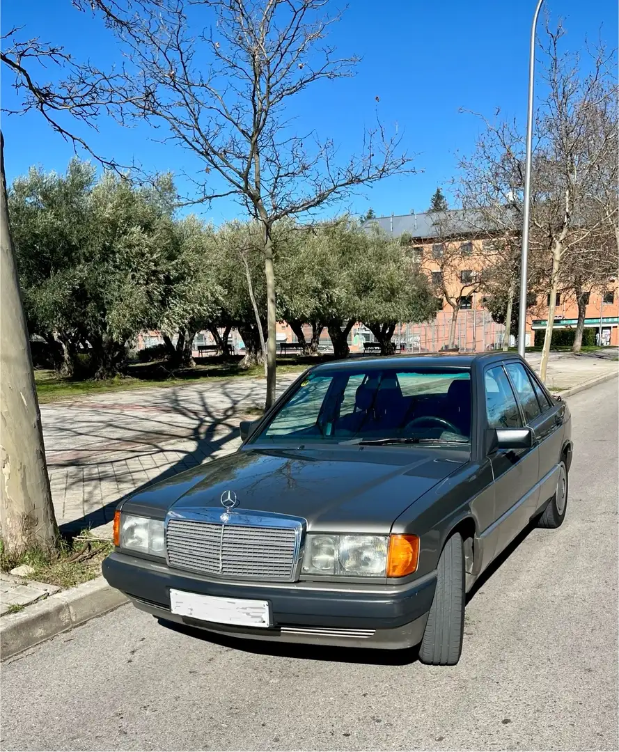 Mercedes-Benz 190 190E 1.8 - 1
