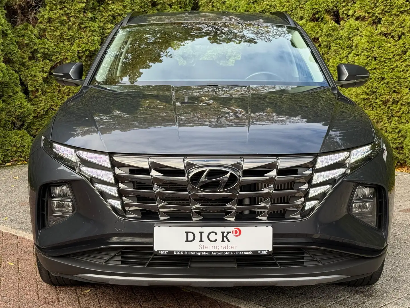 Hyundai TUCSON 1.6 T-GDI DCT 2WD LED+SHZ+KAM+CARPLAY+DAB Grau - 2