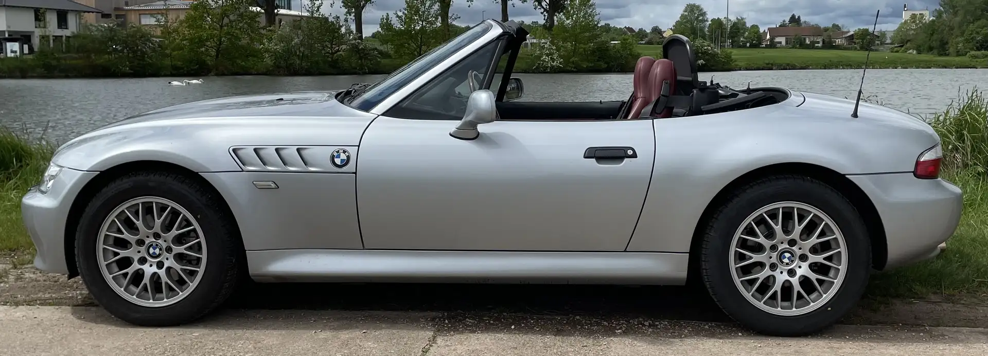 BMW Z3 Roadster 1.9 mit seltenem Holzlenkrad - 1