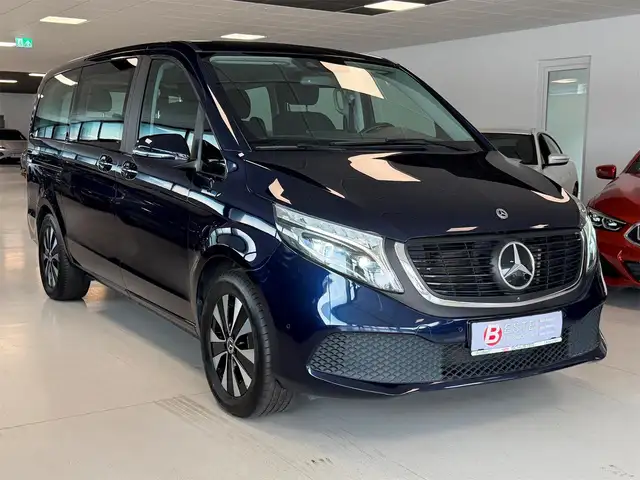 Mercedes-Benz EQV 300 lang **7 SITZER**PANO**TISCH PAKET**