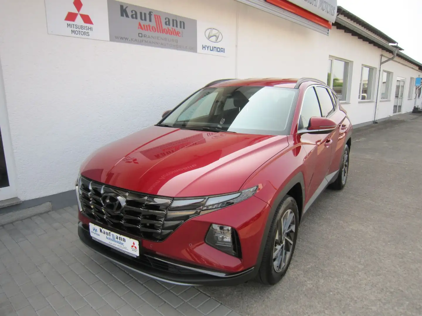 Hyundai TUCSON 1.6 CRDi Trend Rosso - 1