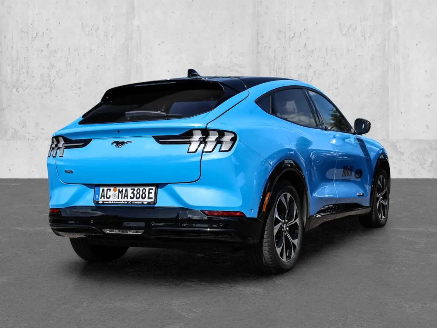 Ford Mustang Mach-E AWD Extended 351PS Techno 2 Panorama Blau - 2