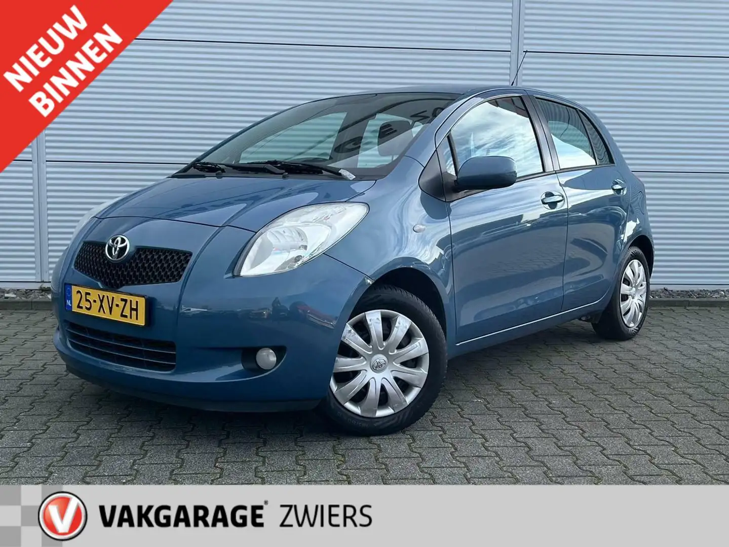 Toyota Yaris 1.3 VVTi Sol Airco Bleu - 1