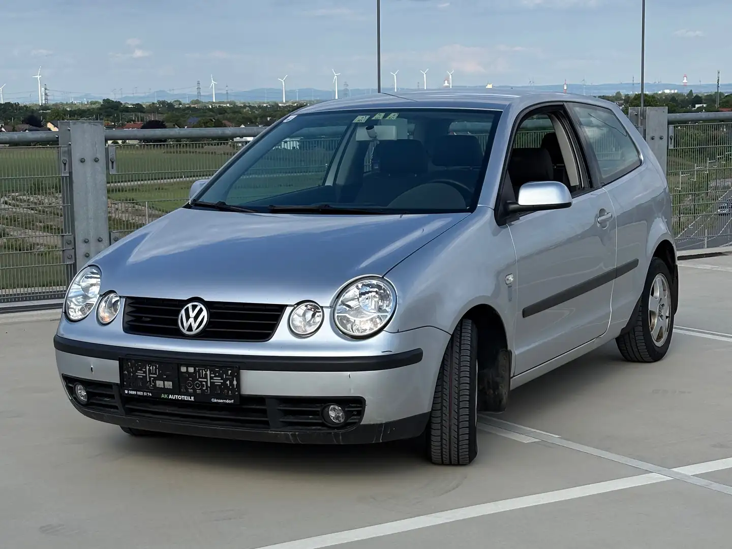 Volkswagen Polo Trendline 1,4 | Finanzierung möglich Silber - 2