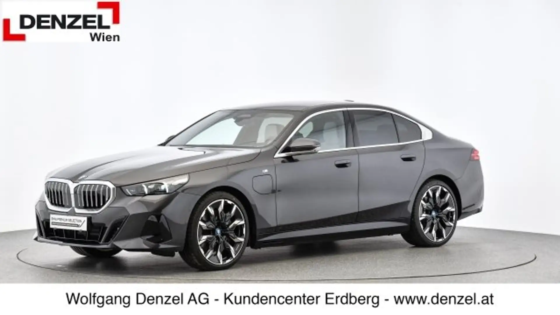 BMW 550 e xDrive Limousine G60 XB1 Šedá - 2