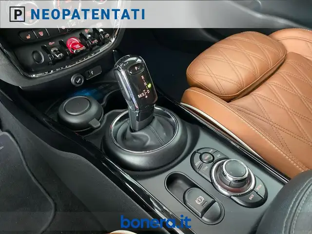 Mini Cooper Cooper view 23