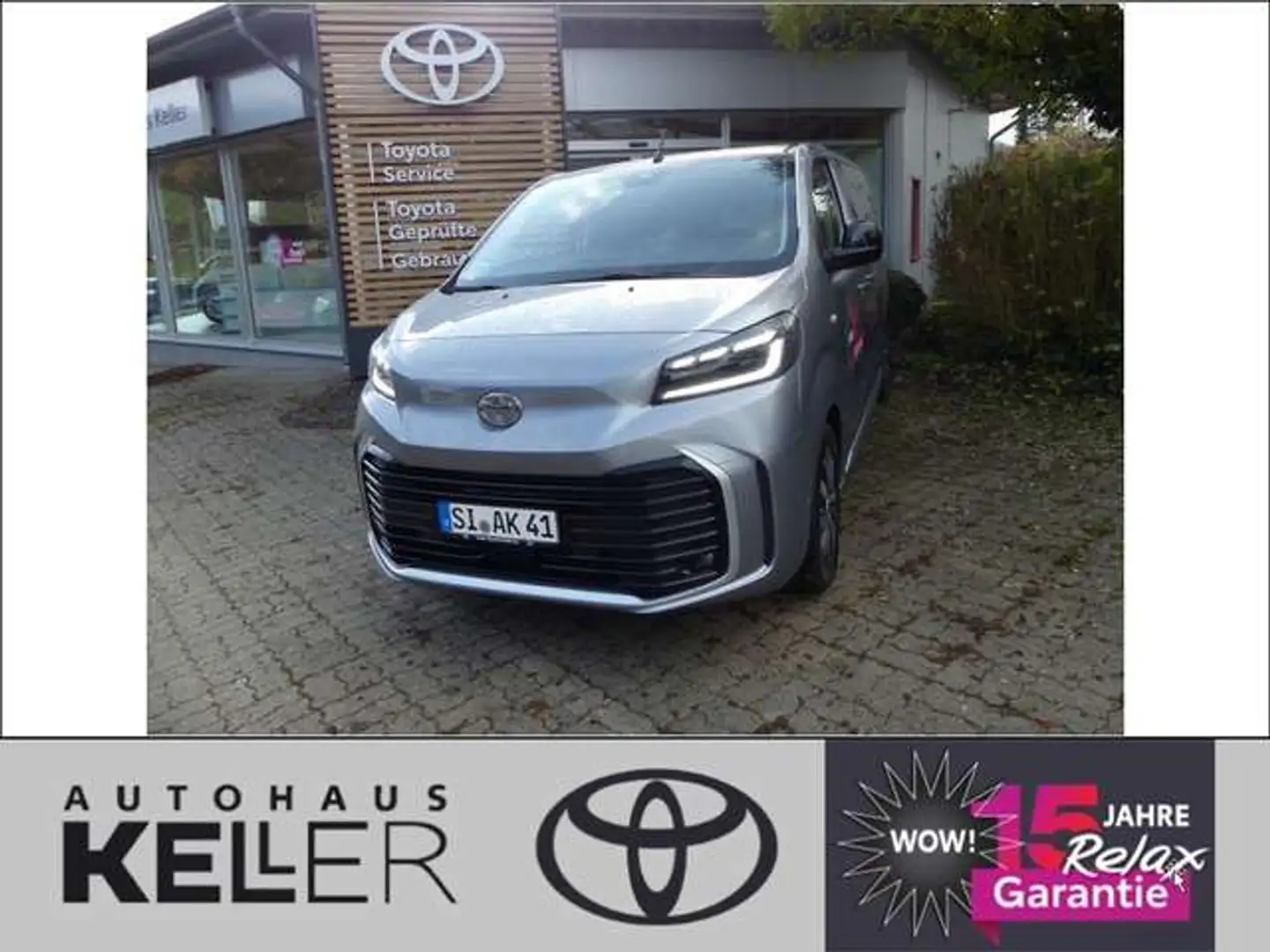 Toyota Proace 2,0-l-D-4D L1 (8-Si.) Autm. Verso Teamplayer Silber - 2