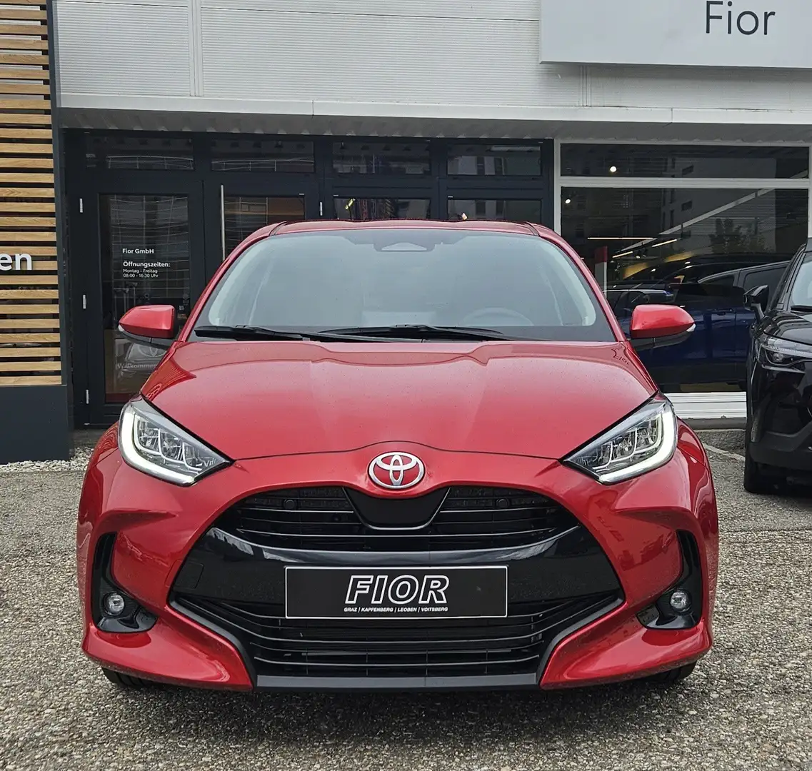 Toyota Yaris Hybrid Active Drive Rot - 2