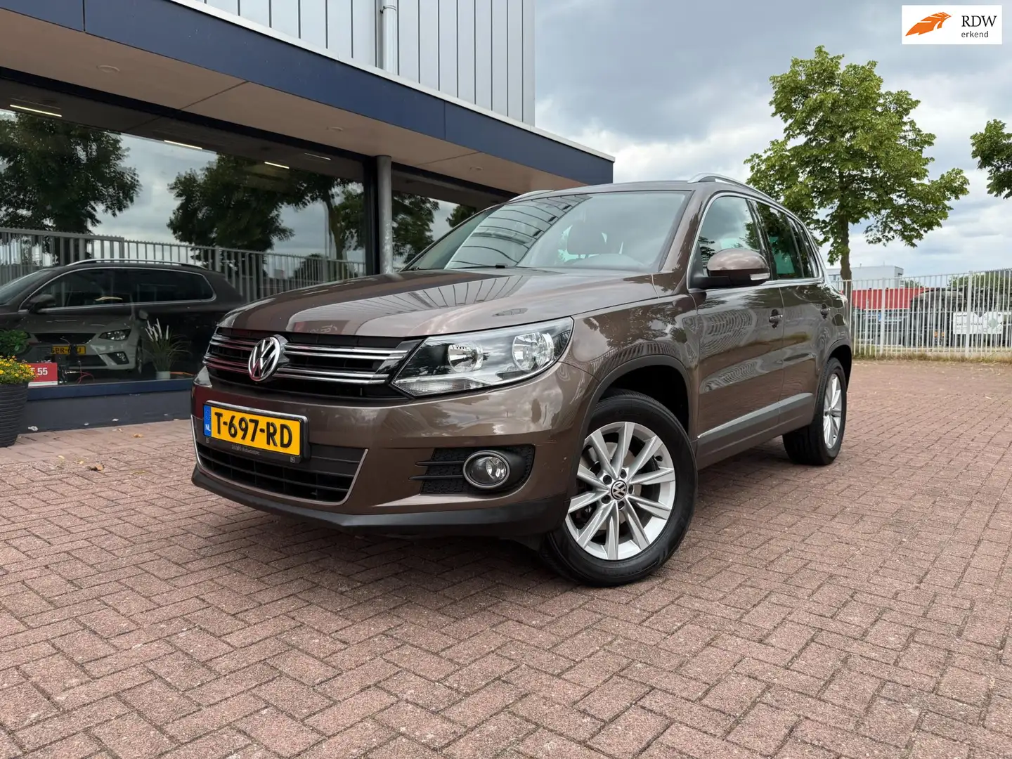 Volkswagen Tiguan 1.4 TSI | Climate | PDC | Nieuwe APK Bruin - 1