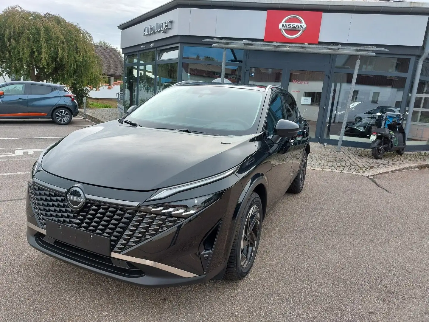 Nissan Qashqai 1,3 MHEV N-Connecta, Winter, Komfort Schwarz - 1