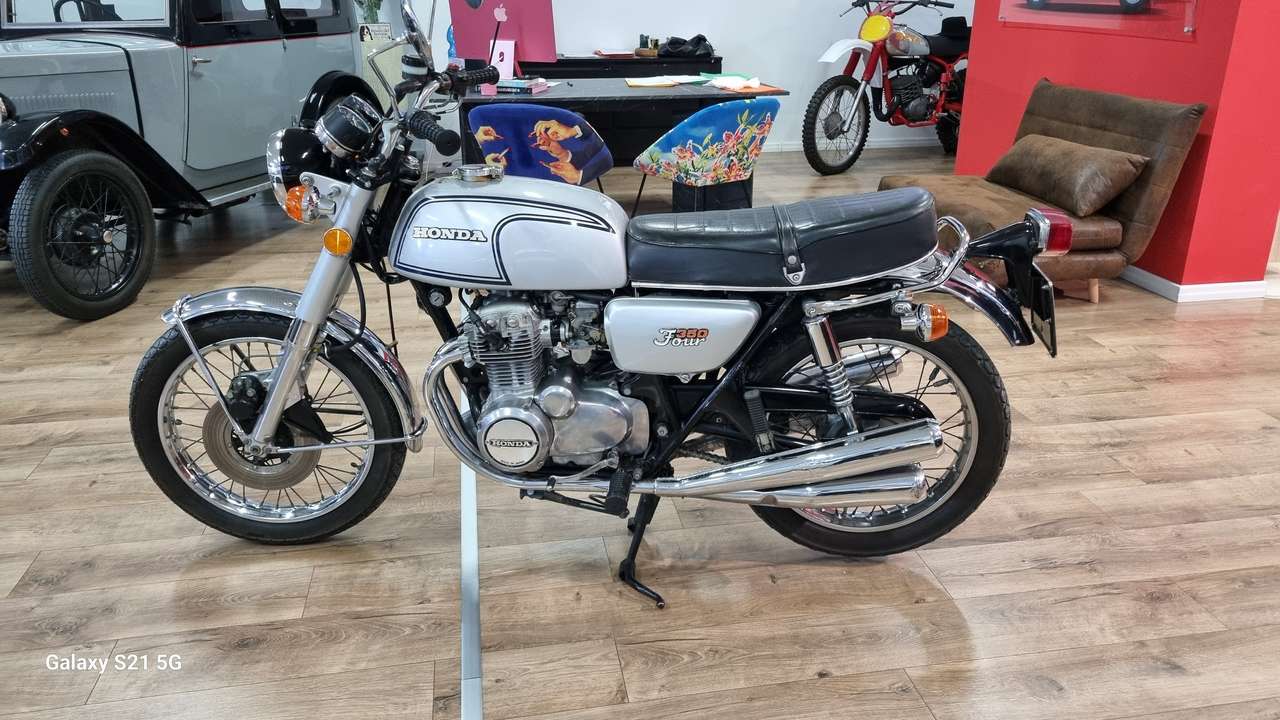 Honda CB 350 350 Four  MOTO TUTTA ORIGINALE CONSERVATA