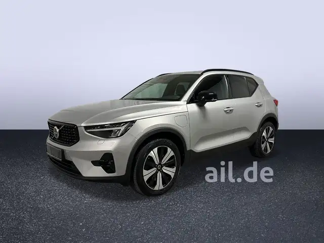 Volvo XC40 main image