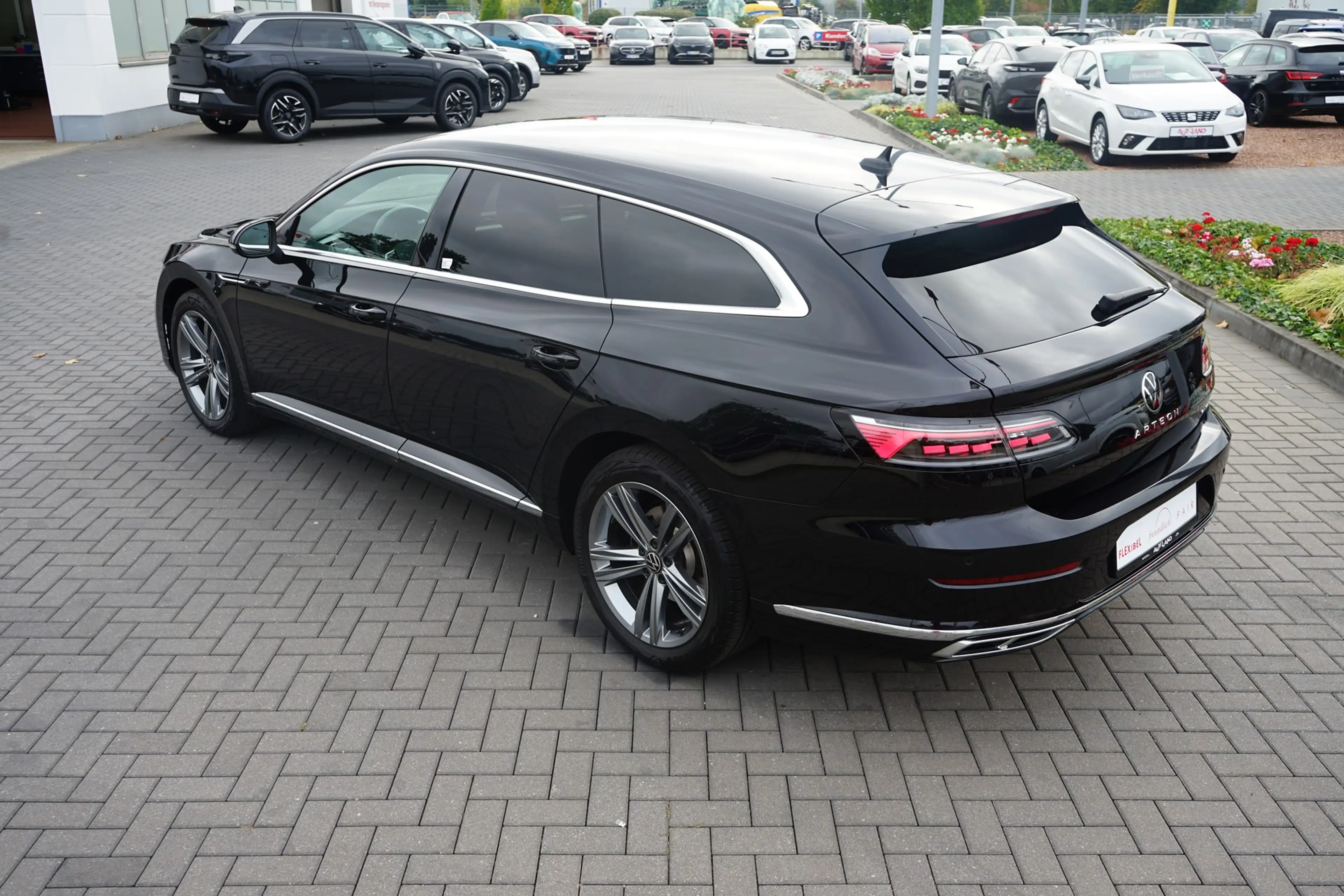 Volkswagen Arteon SB 1.4 TSI eHybrid R-Line LED 360° Navi — photo 10