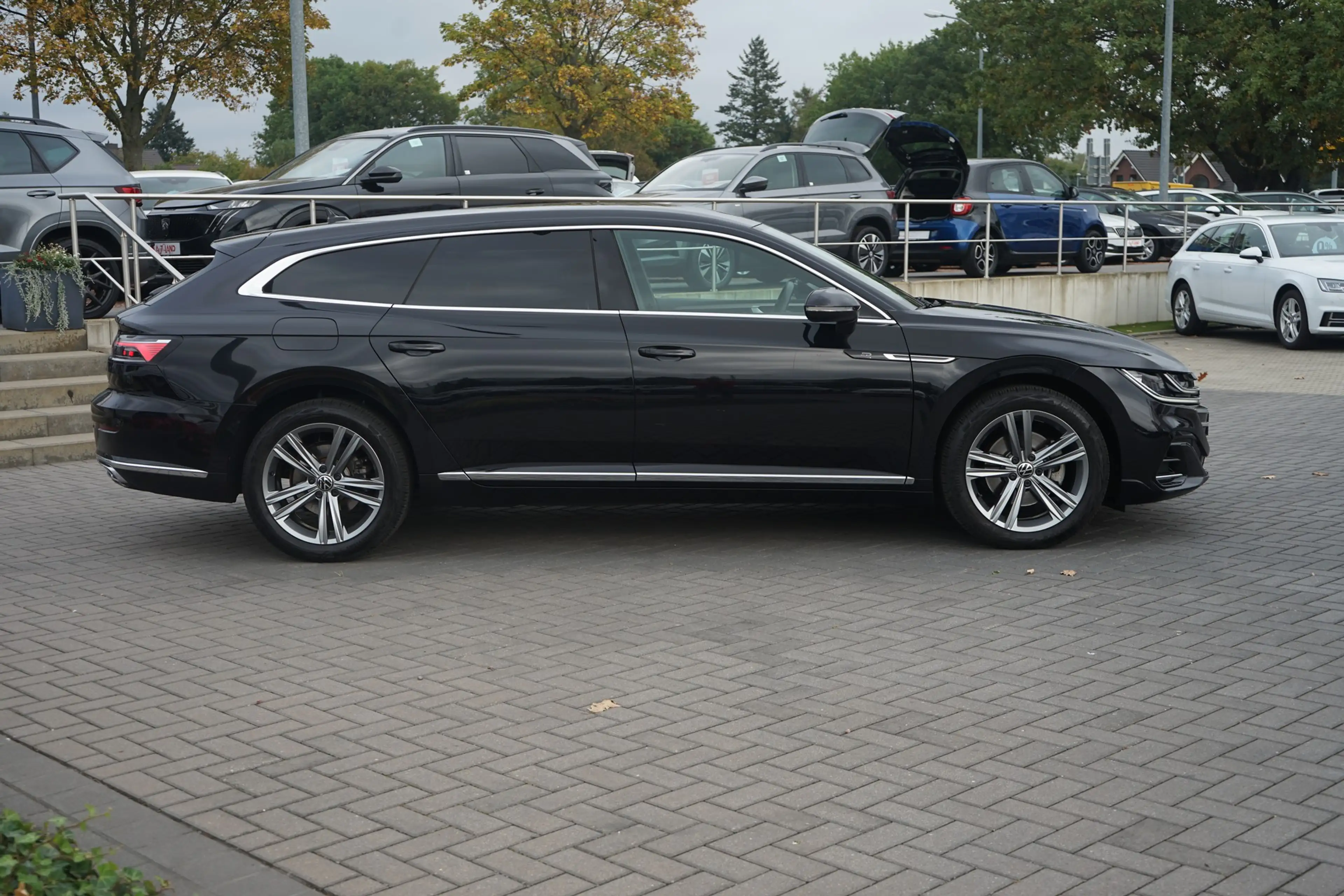 Volkswagen Arteon SB 1.4 TSI eHybrid R-Line LED 360° Navi — photo 5