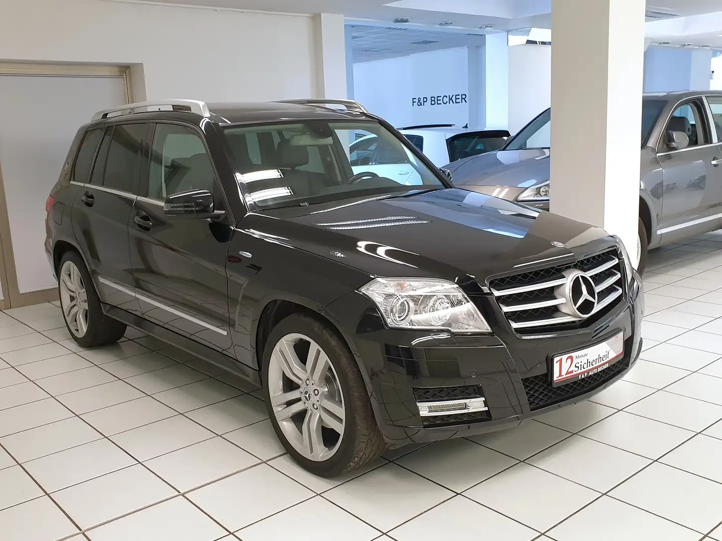 Mercedes-Benz GLK 250 CDI 4Matic 7G 2.Hand Scheckheft MB Pano Leder AHK Schwarz - 2
