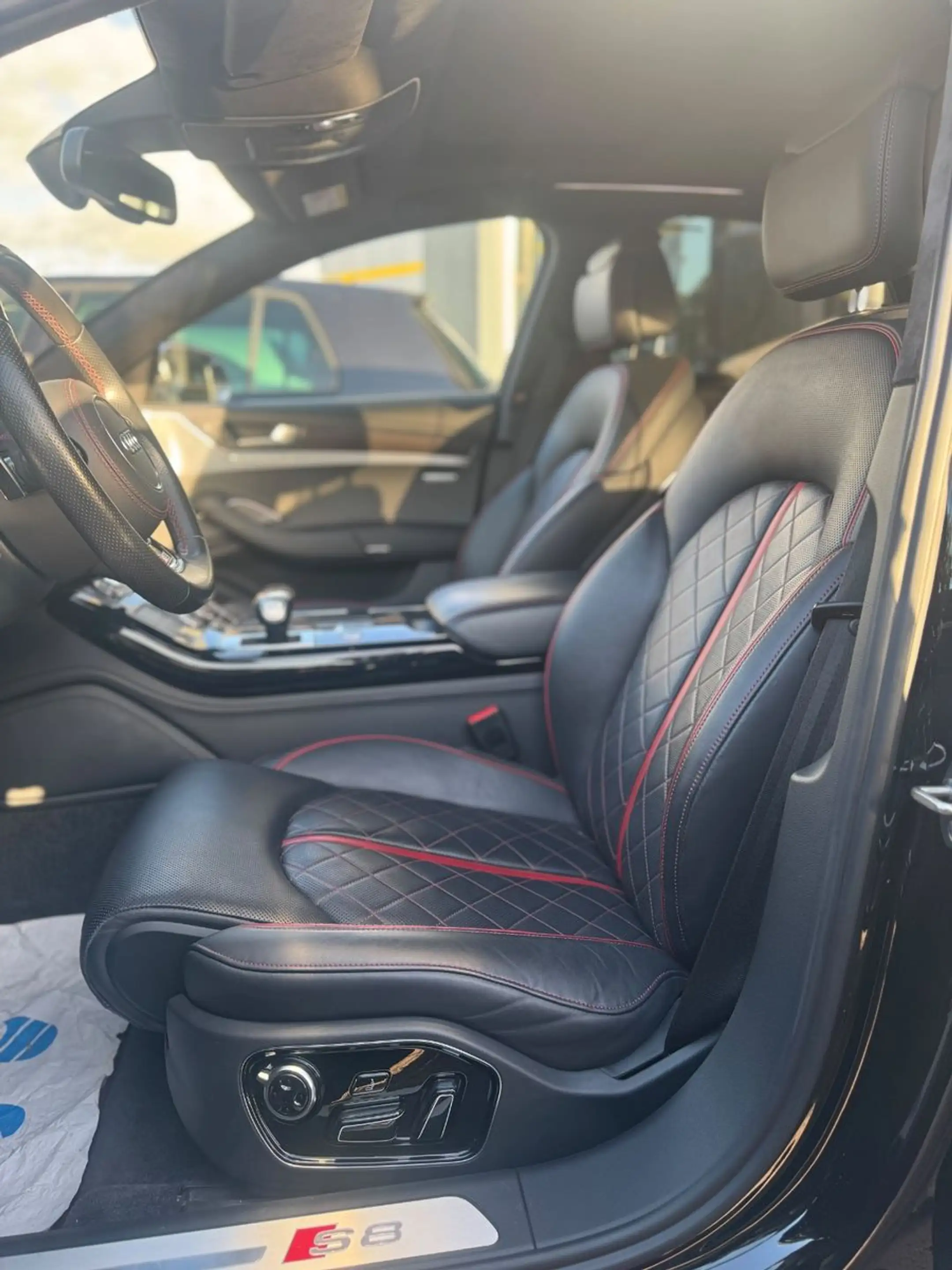 Audi S8 4.0 TFSI plus tiptronic quattro — photo 13