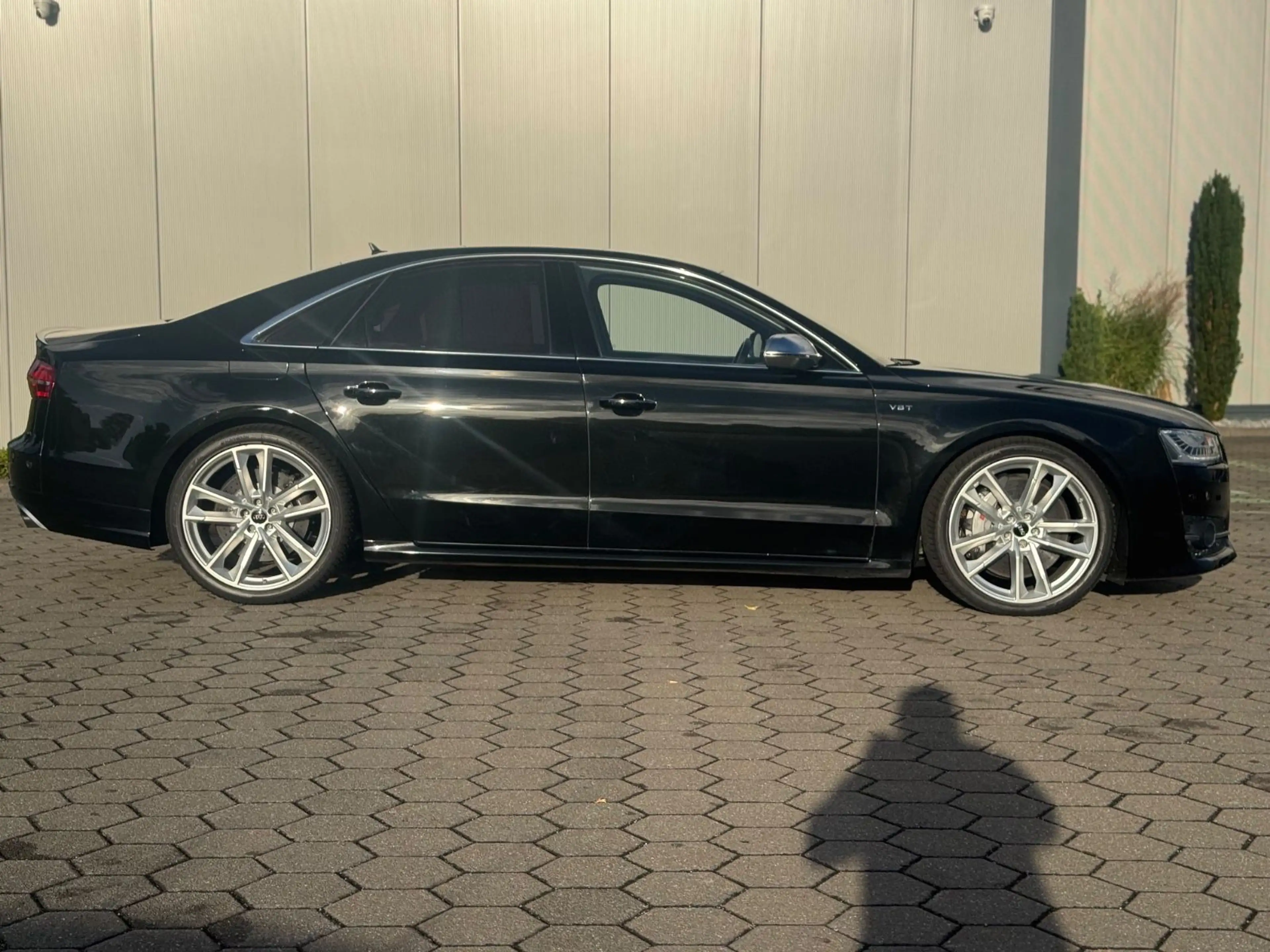 Audi S8 4.0 TFSI plus tiptronic quattro — photo 3