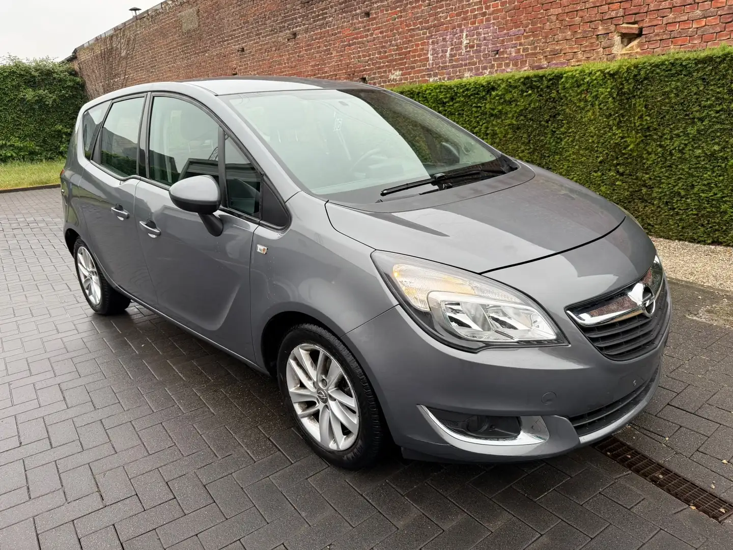 Opel Meriva 1.4 Turbo Ultimate Plus Edition Grey - 2