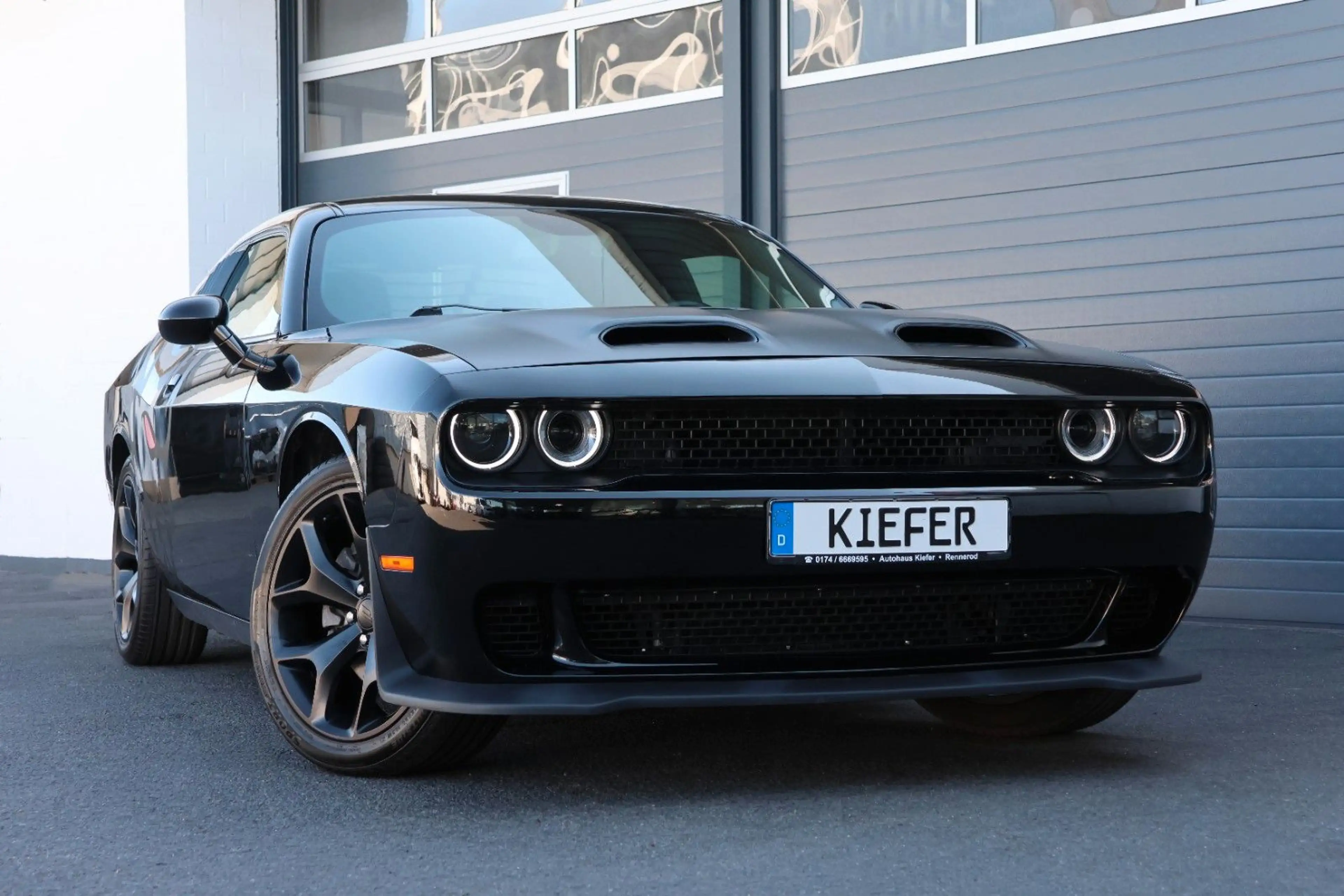 Dodge Challenger 5.7/ALPINE/SHZ/SBL/LHZ/CarPlay/KAMERA — photo 2