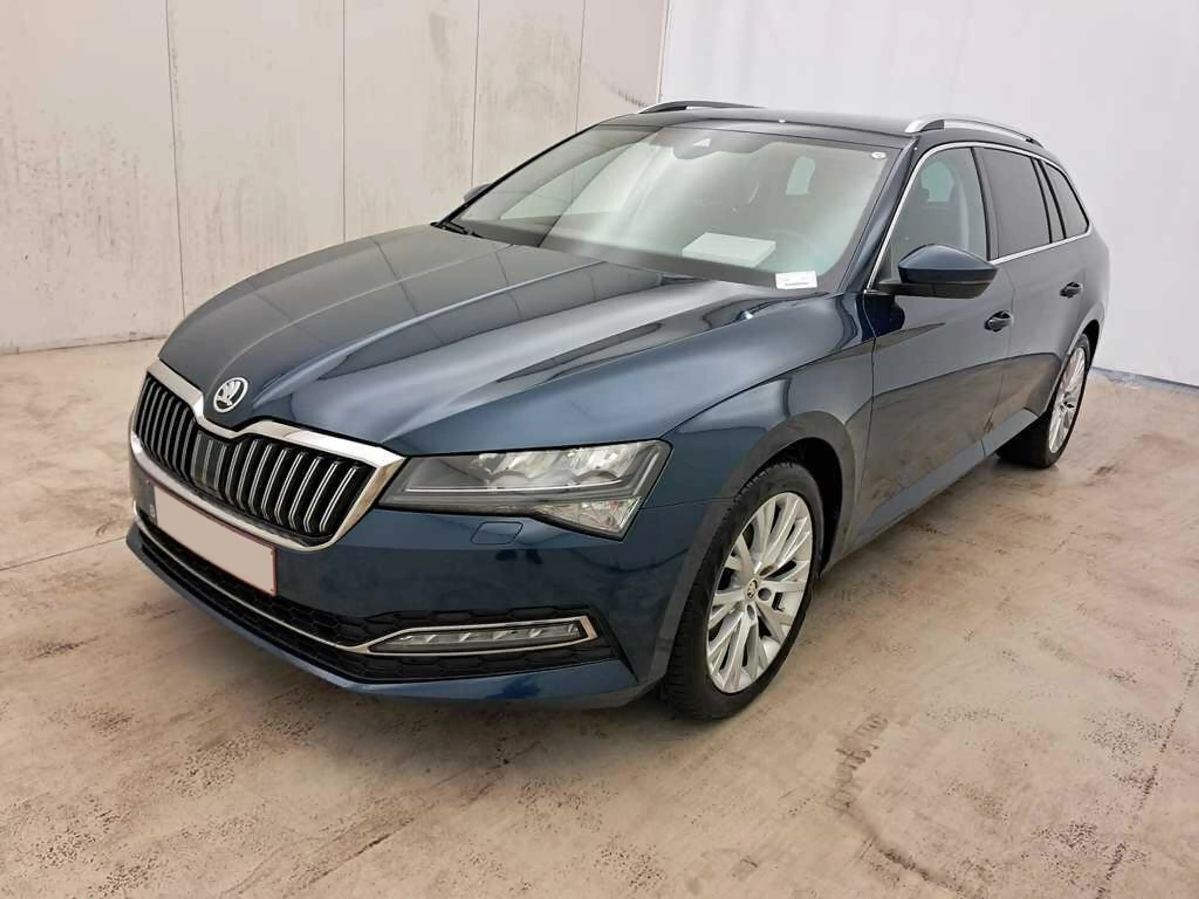 Skoda Superb Combi 1.5 TSi Aut. Clever+ /€13.990 netto / Leder / Navi / Memory / ... — photo 4