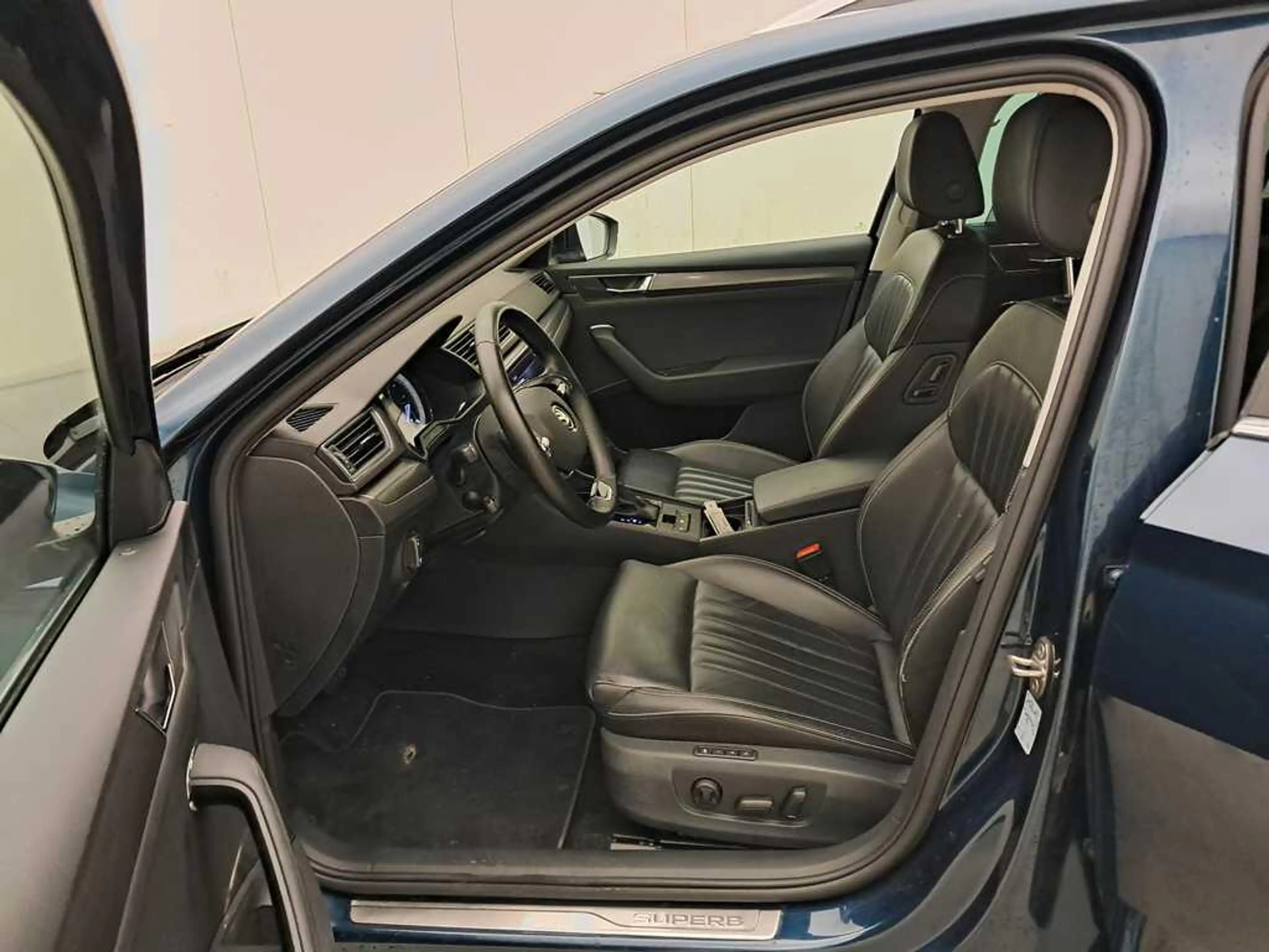 Skoda Superb Combi 1.5 TSi Aut. Clever+ /€13.990 netto / Leder / Navi / Memory / ... — photo 6
