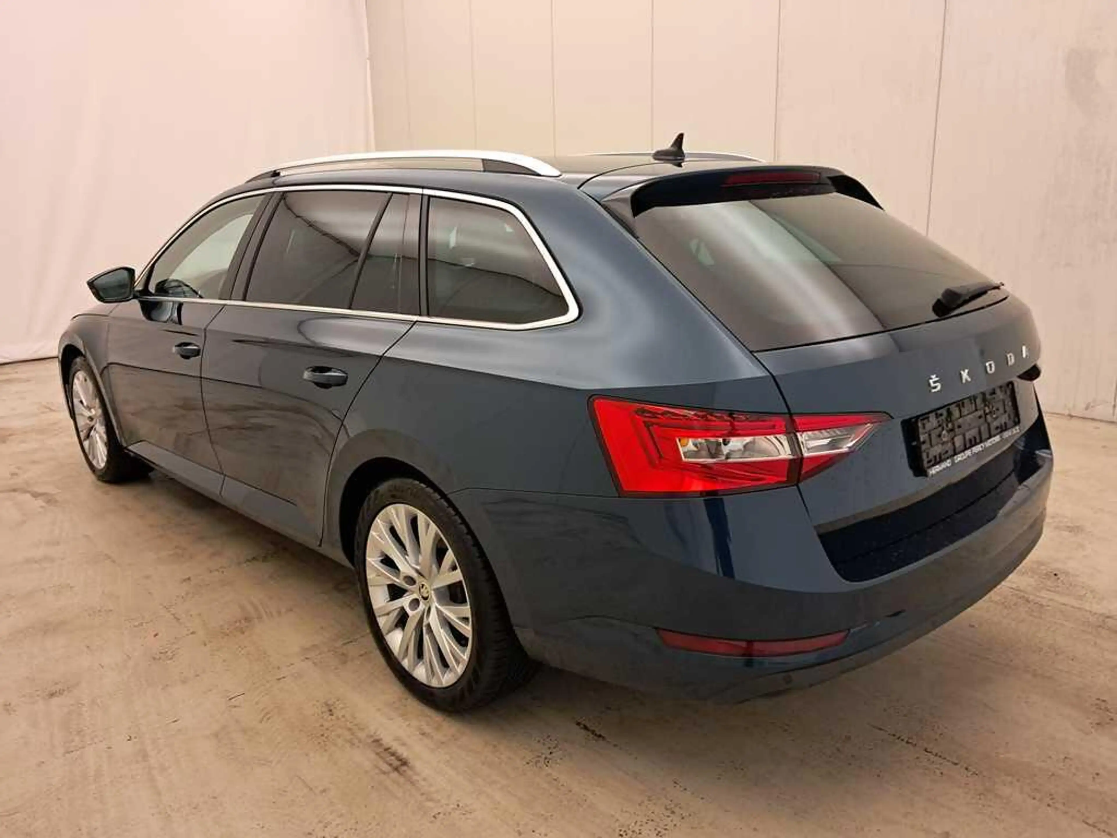 Skoda Superb Combi 1.5 TSi Aut. Clever+ /€13.990 netto / Leder / Navi / Memory / ... — photo 3