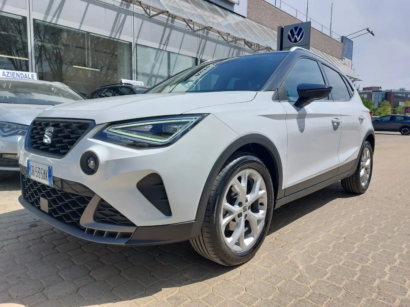 SEAT Arona Arona 1.0 ecotsi FR 95cv Weiß - 2