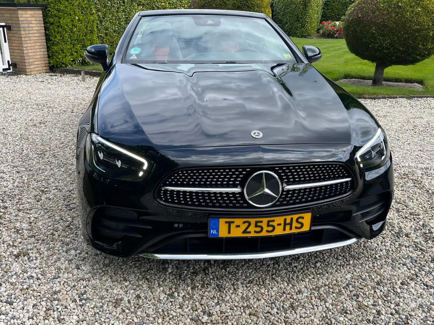 Mercedes-Benz E 200 Cabrio AMG Line Black - 2