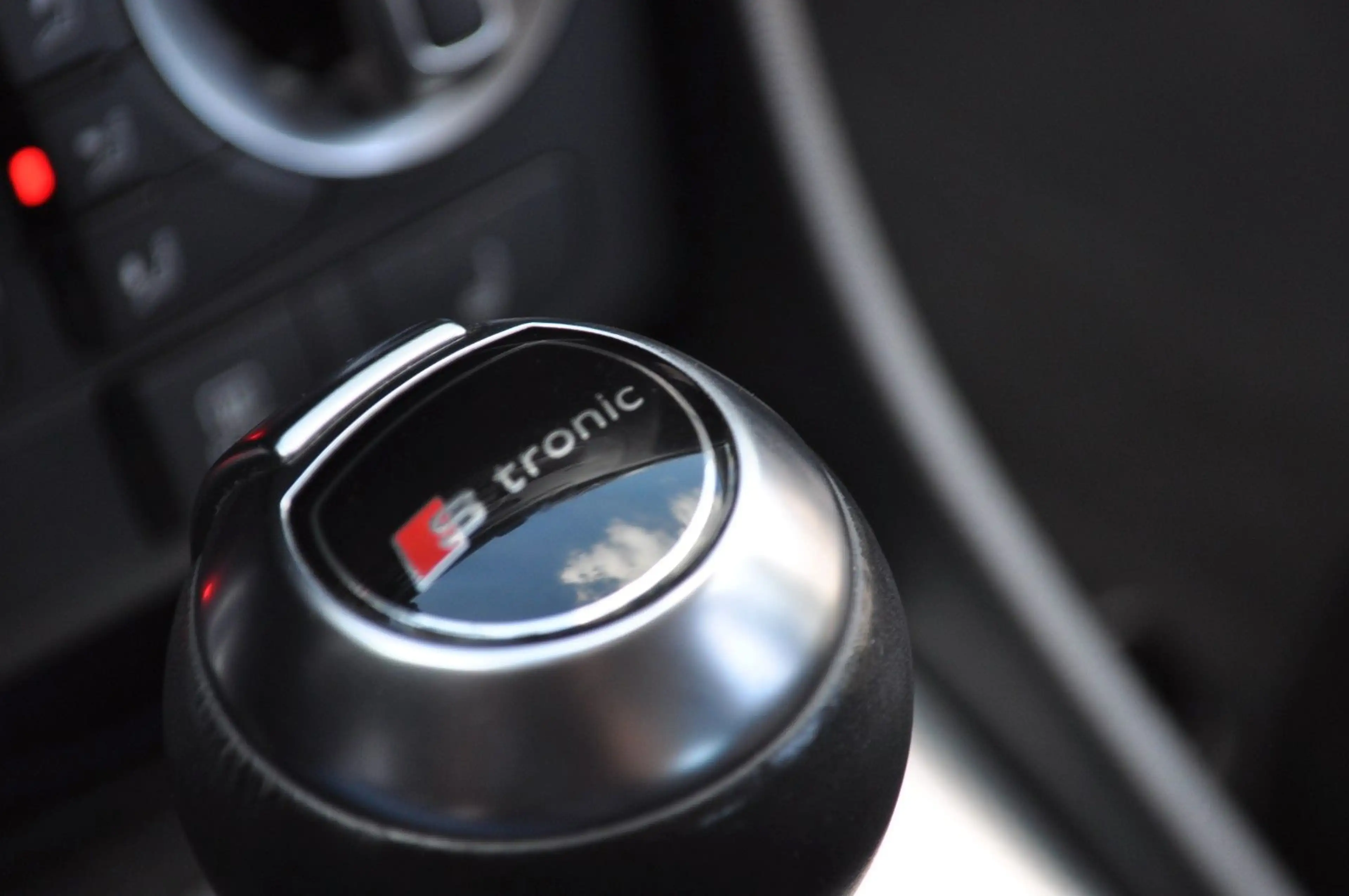 Audi Q3 2.0 TDI quattro * AUTOMATIC * — photo 22