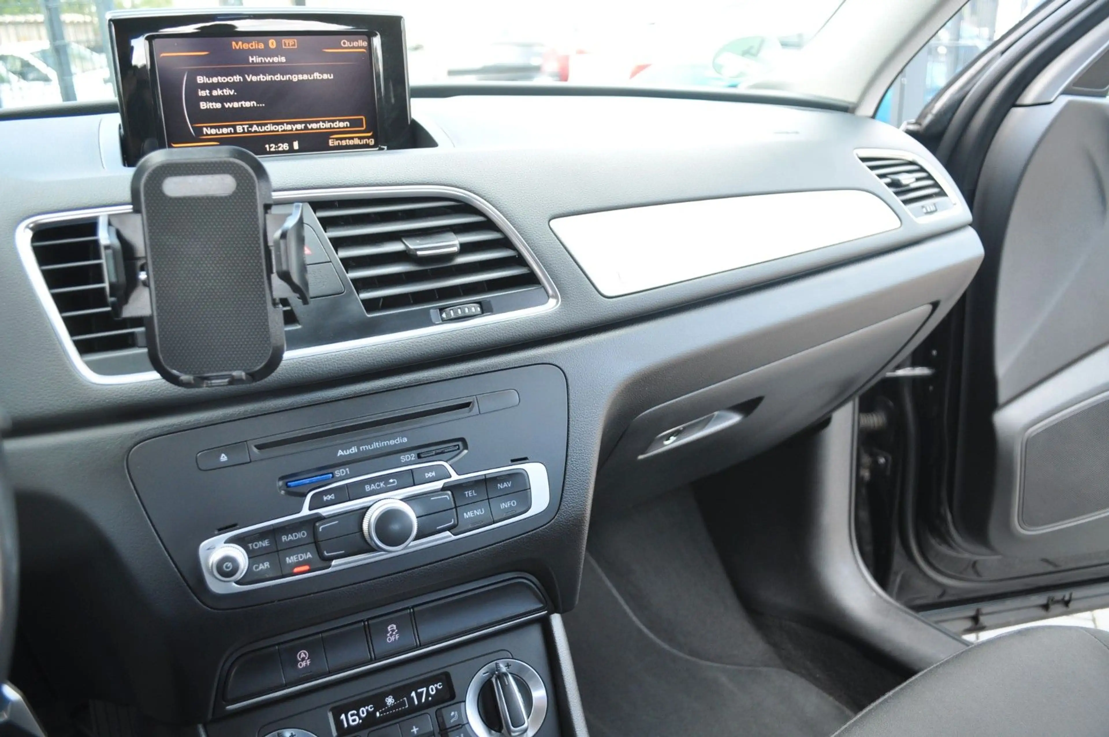 Audi Q3 2.0 TDI quattro * AUTOMATIC * — photo 12