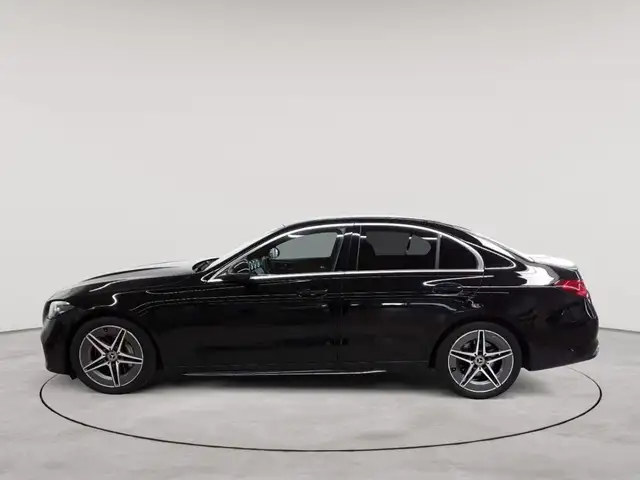 Mercedes-Benz C-Class view 6