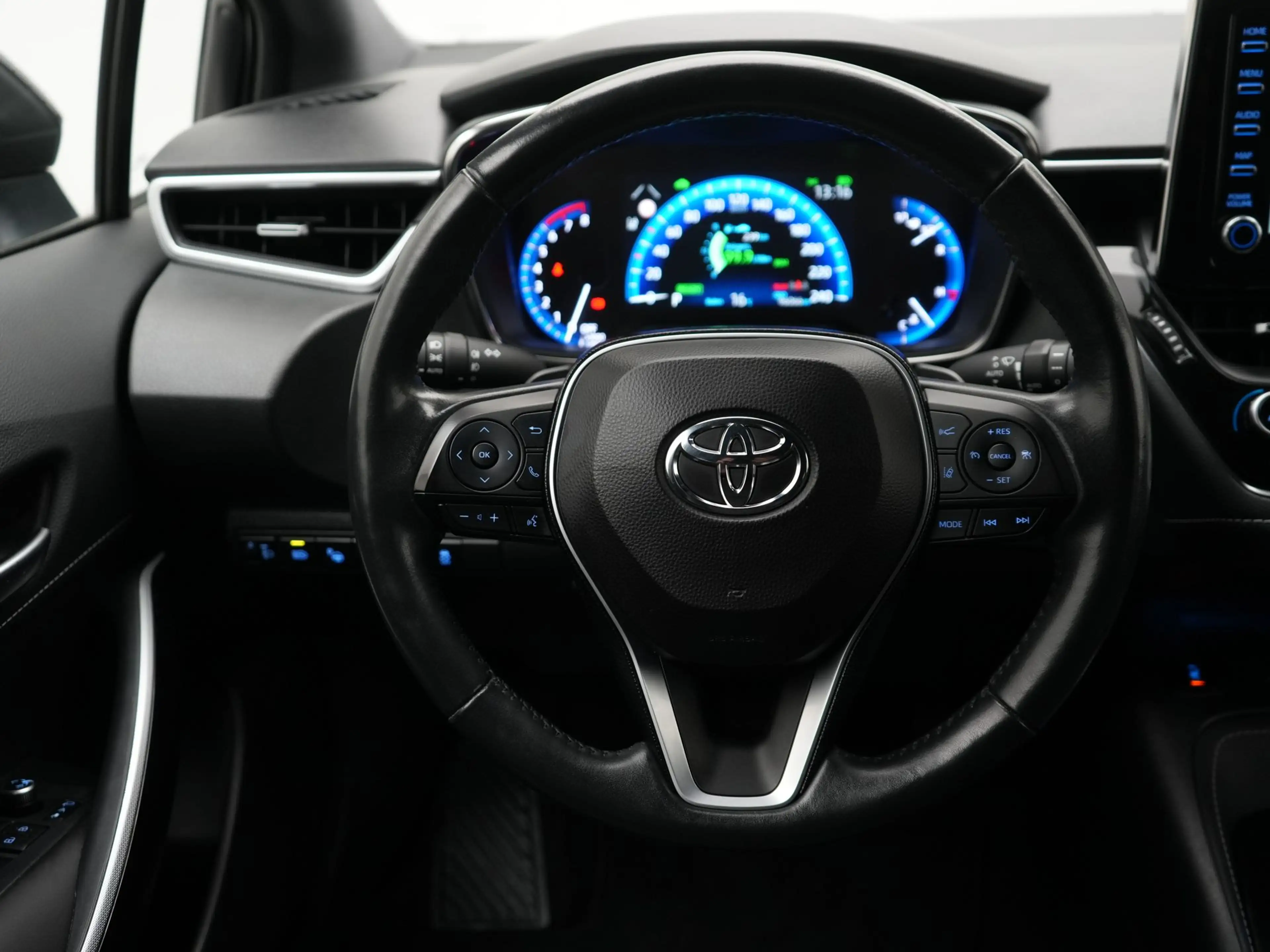 Toyota Corolla Touring Sports 2.0 Hybrid Dynamic | Voorruit-Stuur — photo 5