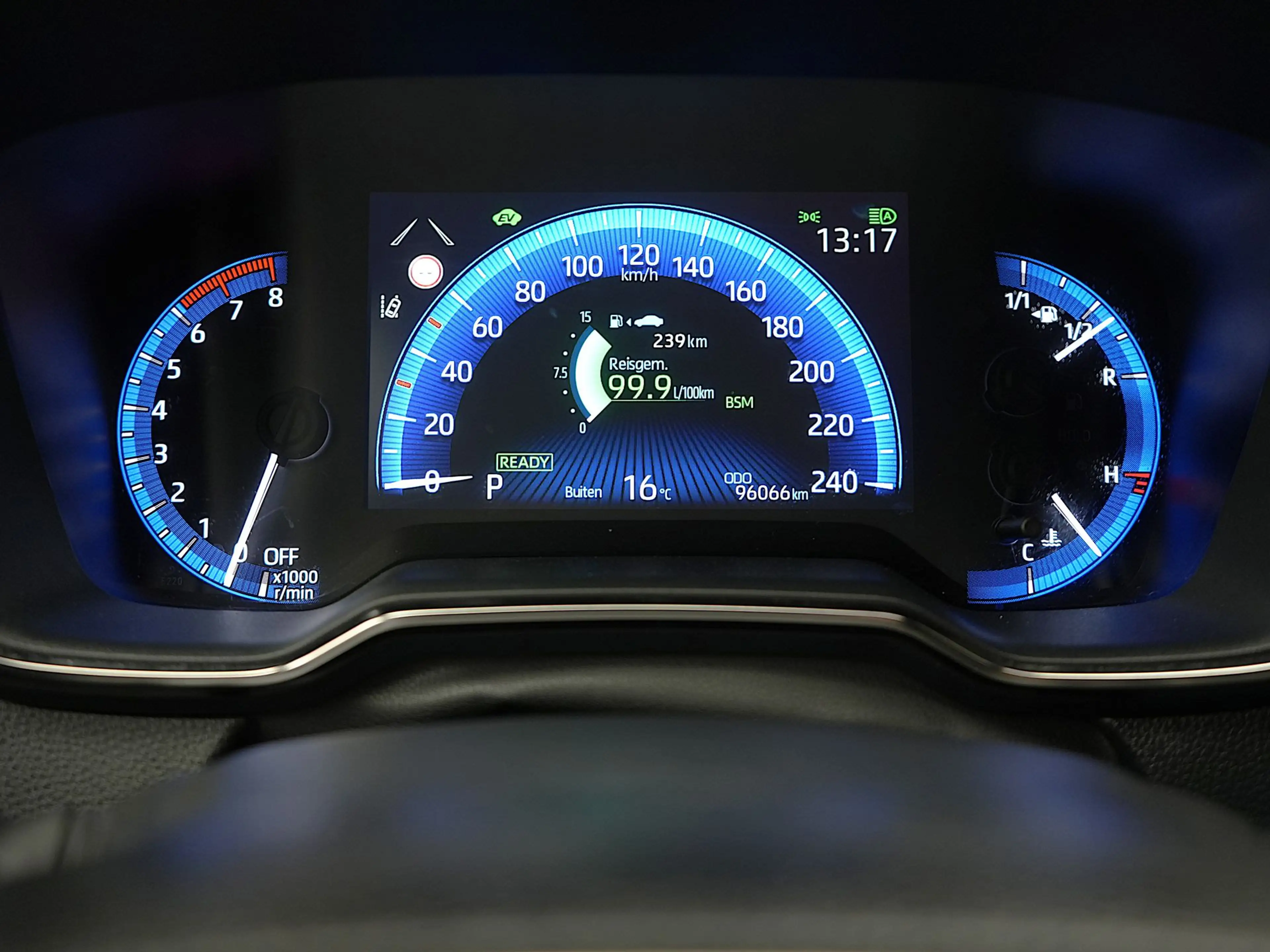 Toyota Corolla Touring Sports 2.0 Hybrid Dynamic | Voorruit-Stuur — photo 9