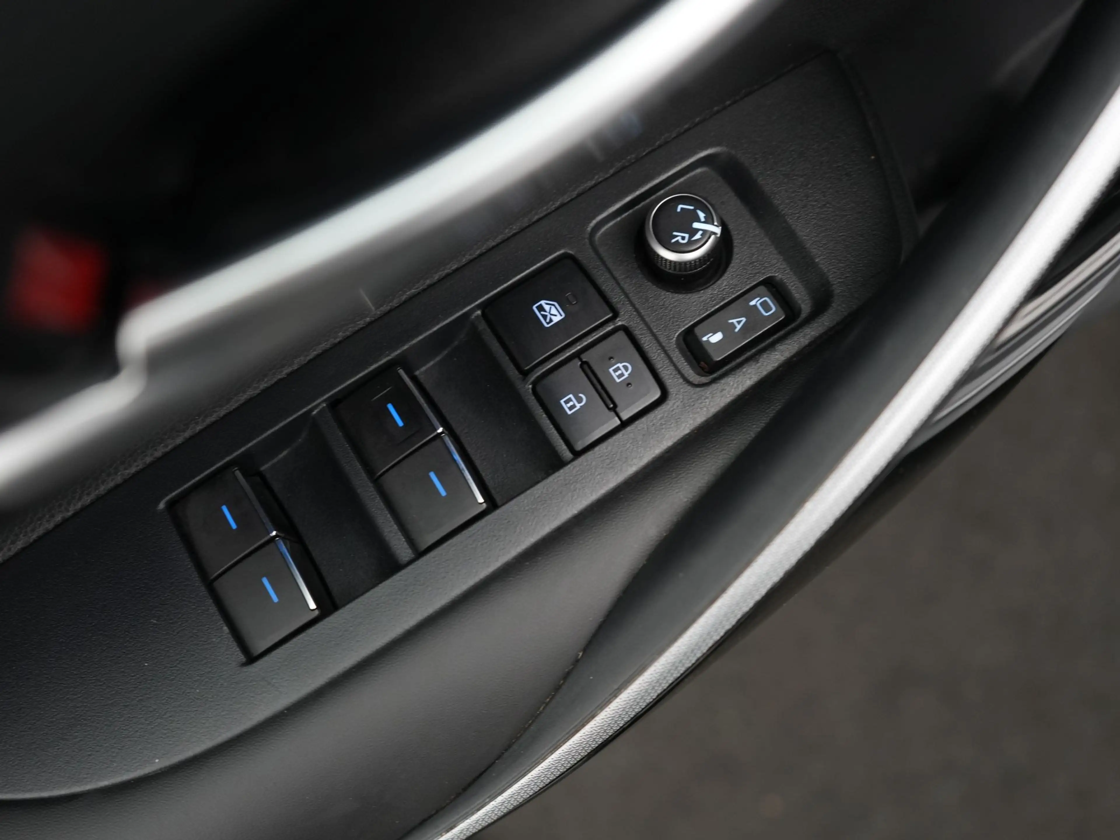 Toyota Corolla Touring Sports 2.0 Hybrid Dynamic | Voorruit-Stuur — photo 6