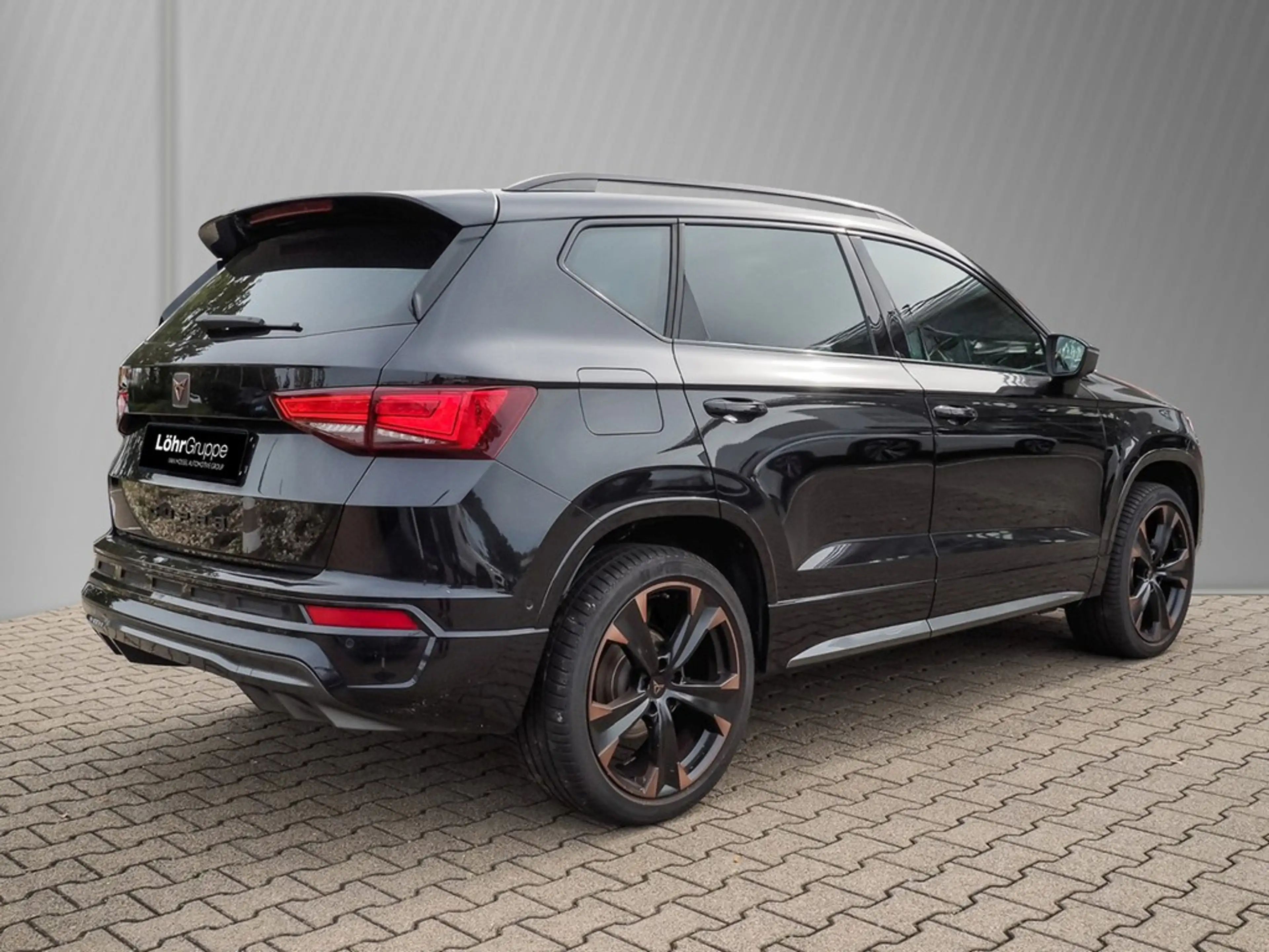 CUPRA Ateca 2.0 TSI 4Drive 19" BEATS Navi+VC ACC LED RFK+PD... — photo 4
