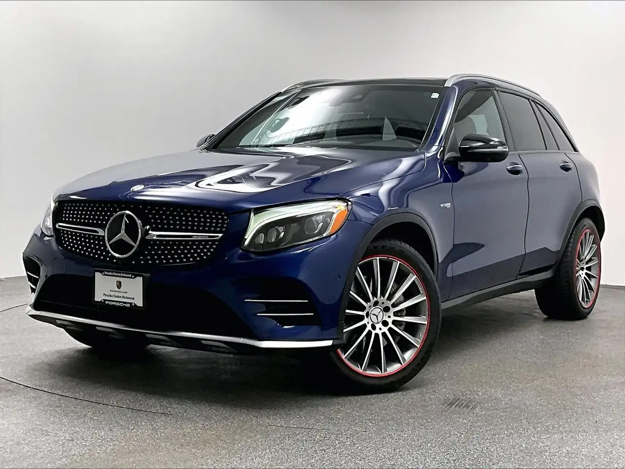 Mercedes-Benz GLC снимка Mercedes-Benz GLC