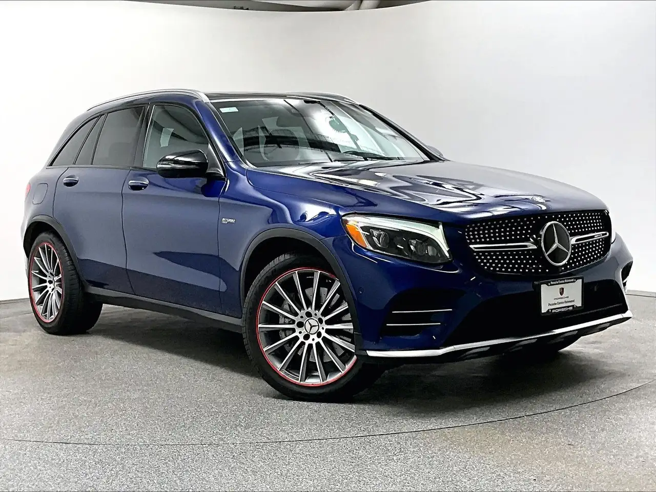 Mercedes-Benz GLC снимка Mercedes-Benz GLC