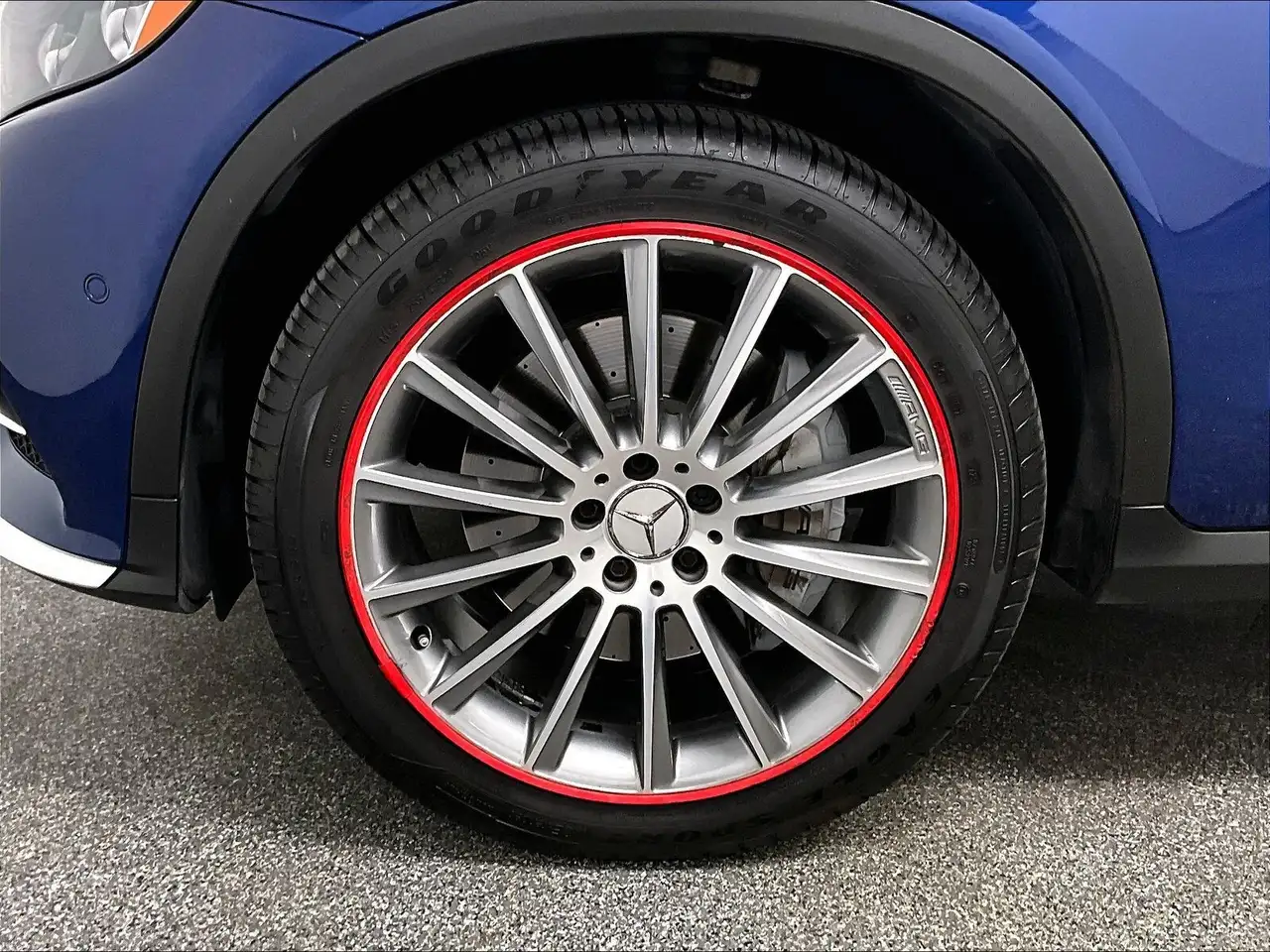 Mercedes-Benz GLC снимка Mercedes-Benz GLC