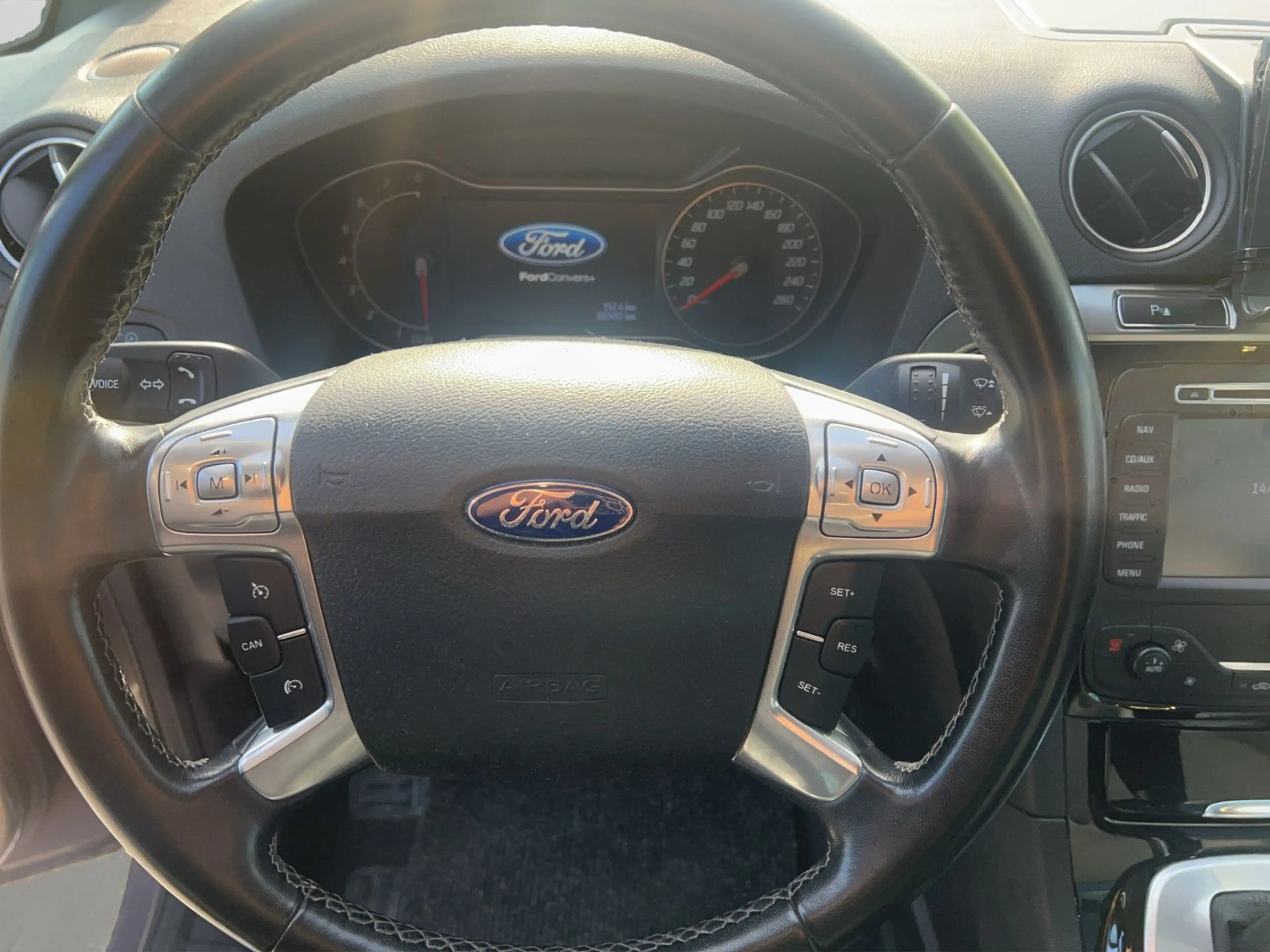 Ford S-Max S-MAX Titanium/AHK/8xAlu/Navi/Leder/Temp./ — photo 10