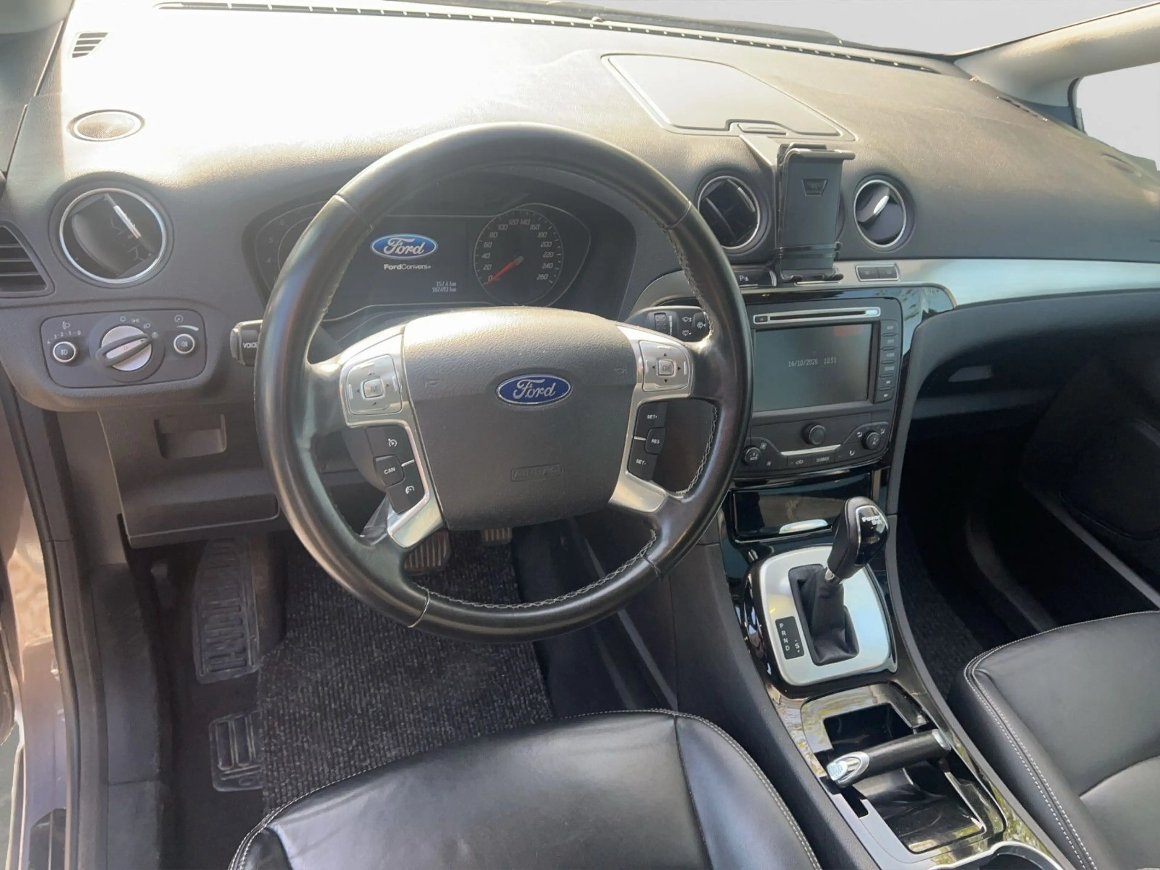 Ford S-Max S-MAX Titanium/AHK/8xAlu/Navi/Leder/Temp./ — photo 12