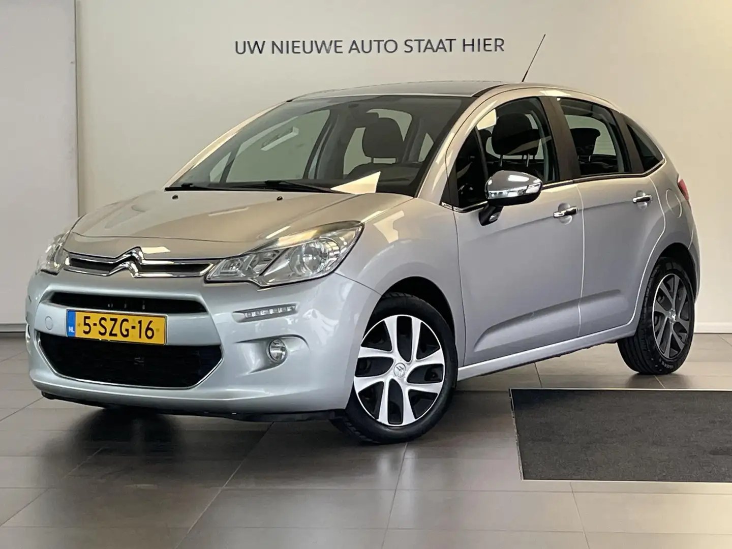 Citroen C3 5-deurs Collection 1.2 82pk | VERHOOGDE INSTAP | C Grijs - 2