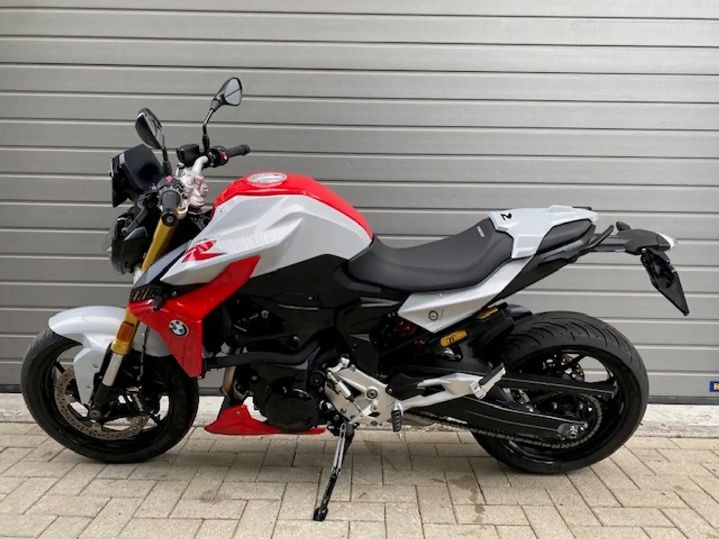 BMW F 900 R 0 Silber - 1