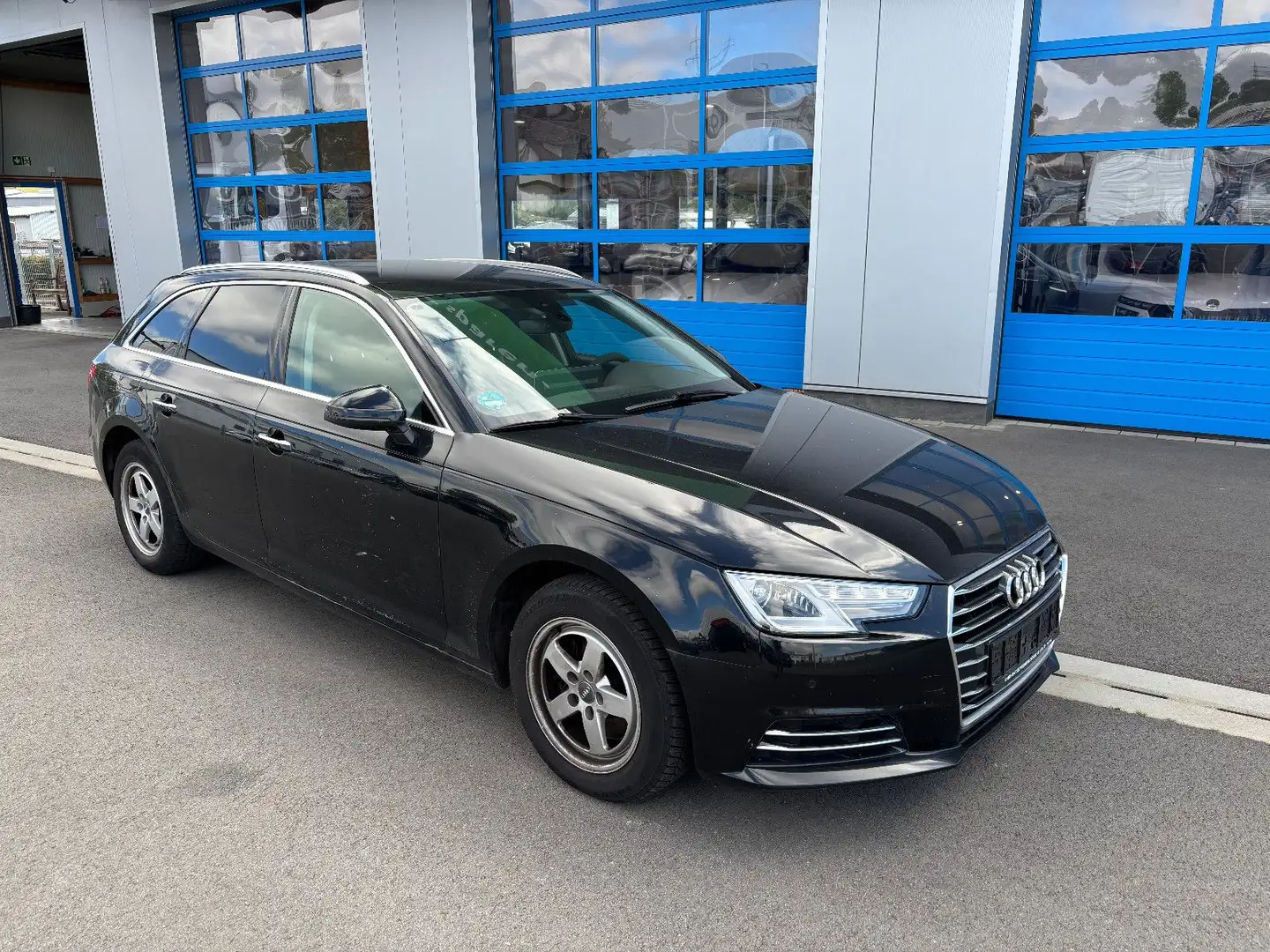 Audi A4 Avant design 2.0 TDi Aut. Xen für Gewerbe Schwarz - 1