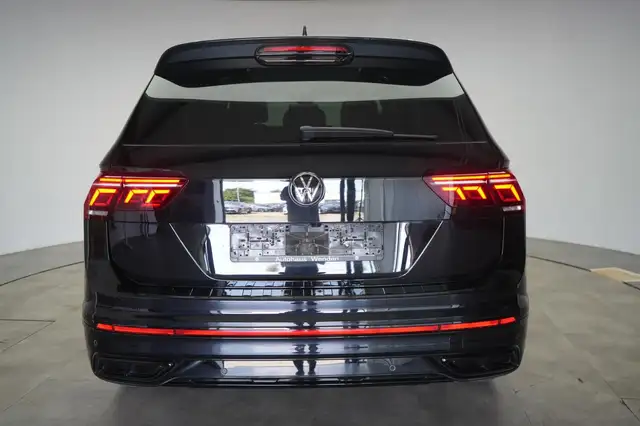 Volkswagen Tiguan Allspace view 5