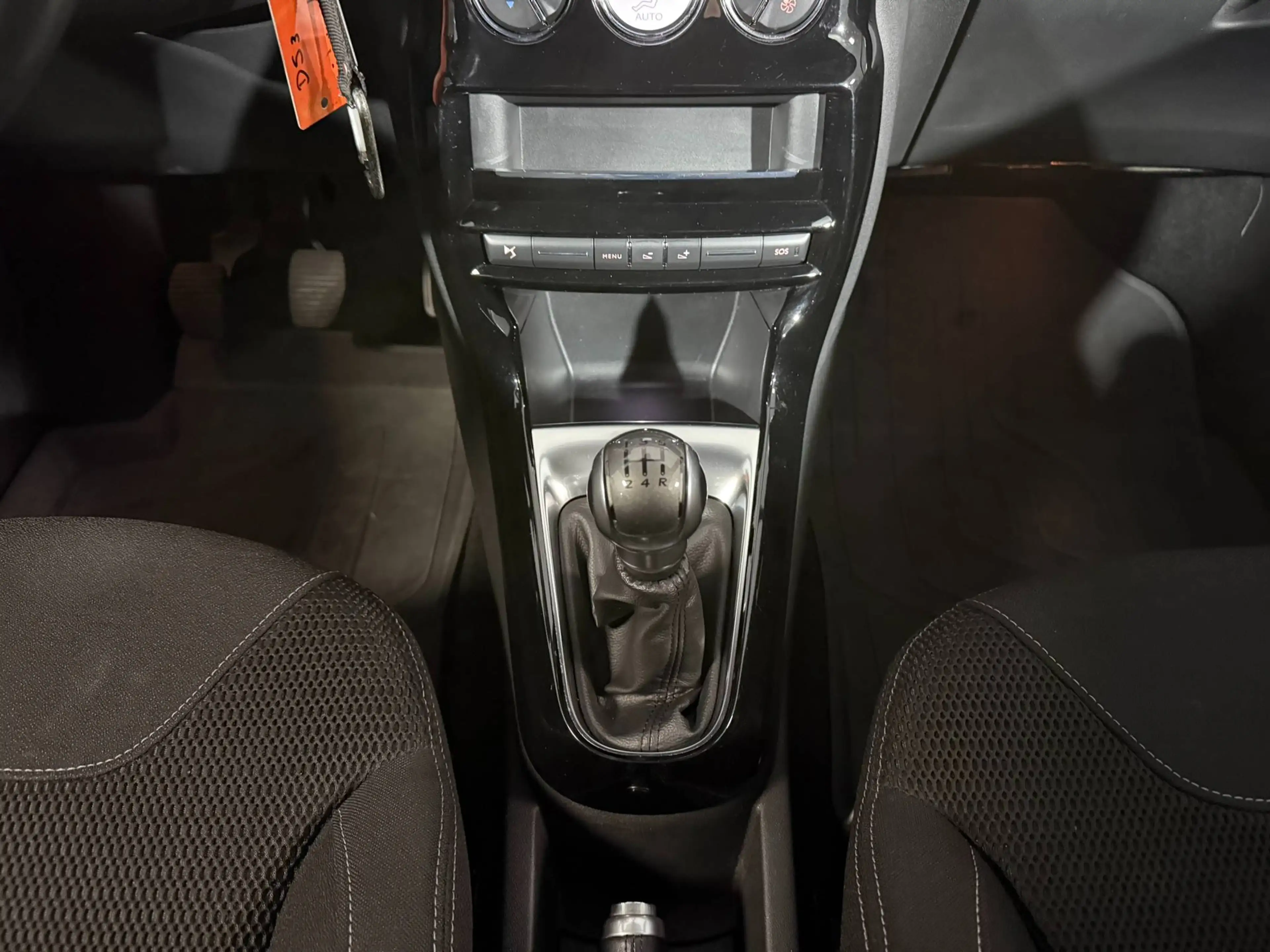 Citroen DS3 1.6 BlueHDi Navi Klima 1.H MwSt — photo 13