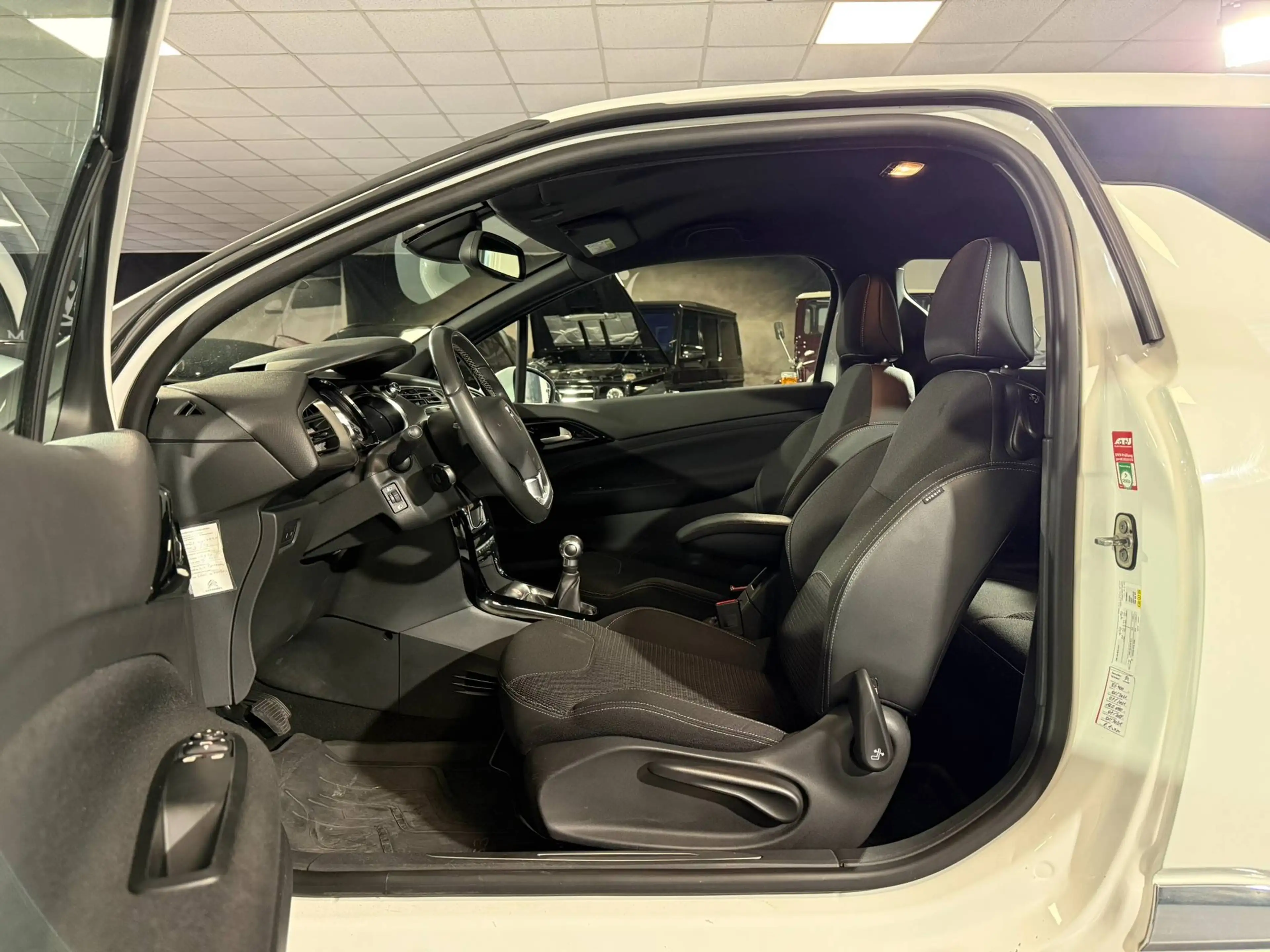 Citroen DS3 1.6 BlueHDi Navi Klima 1.H MwSt — photo 7