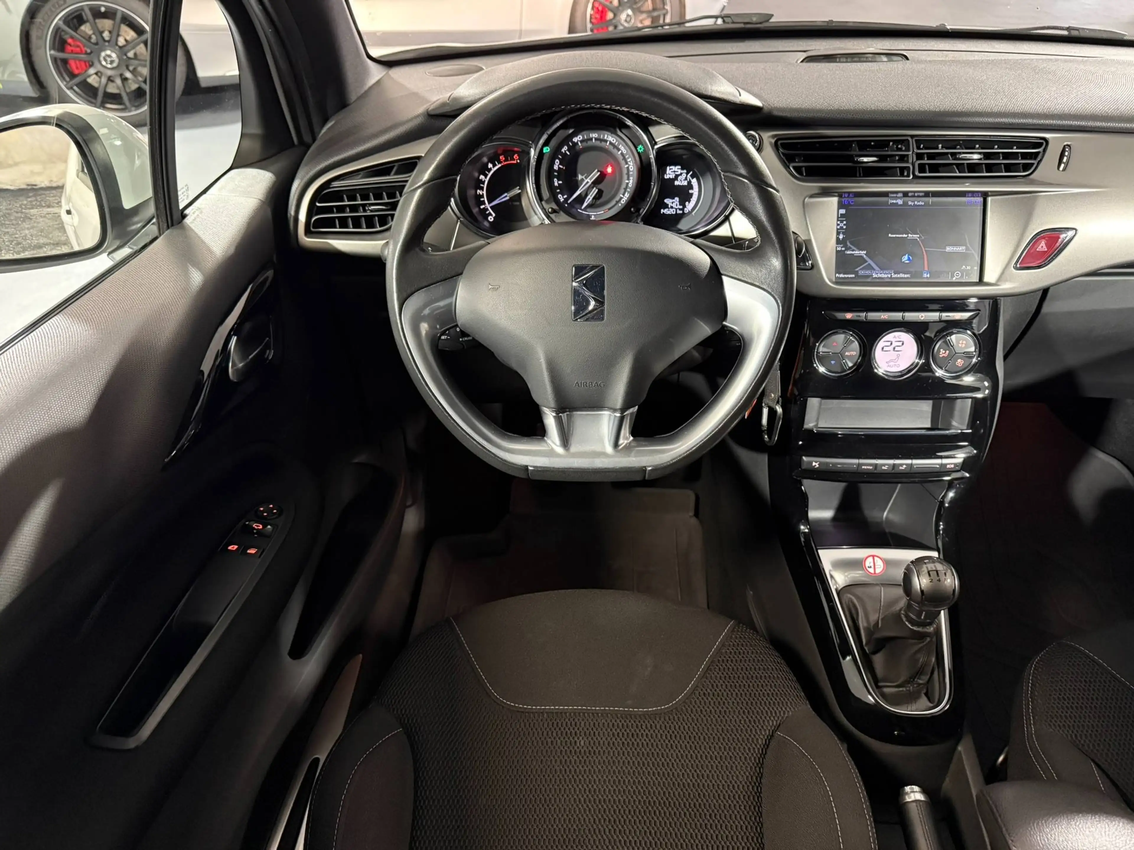 Citroen DS3 1.6 BlueHDi Navi Klima 1.H MwSt — photo 15