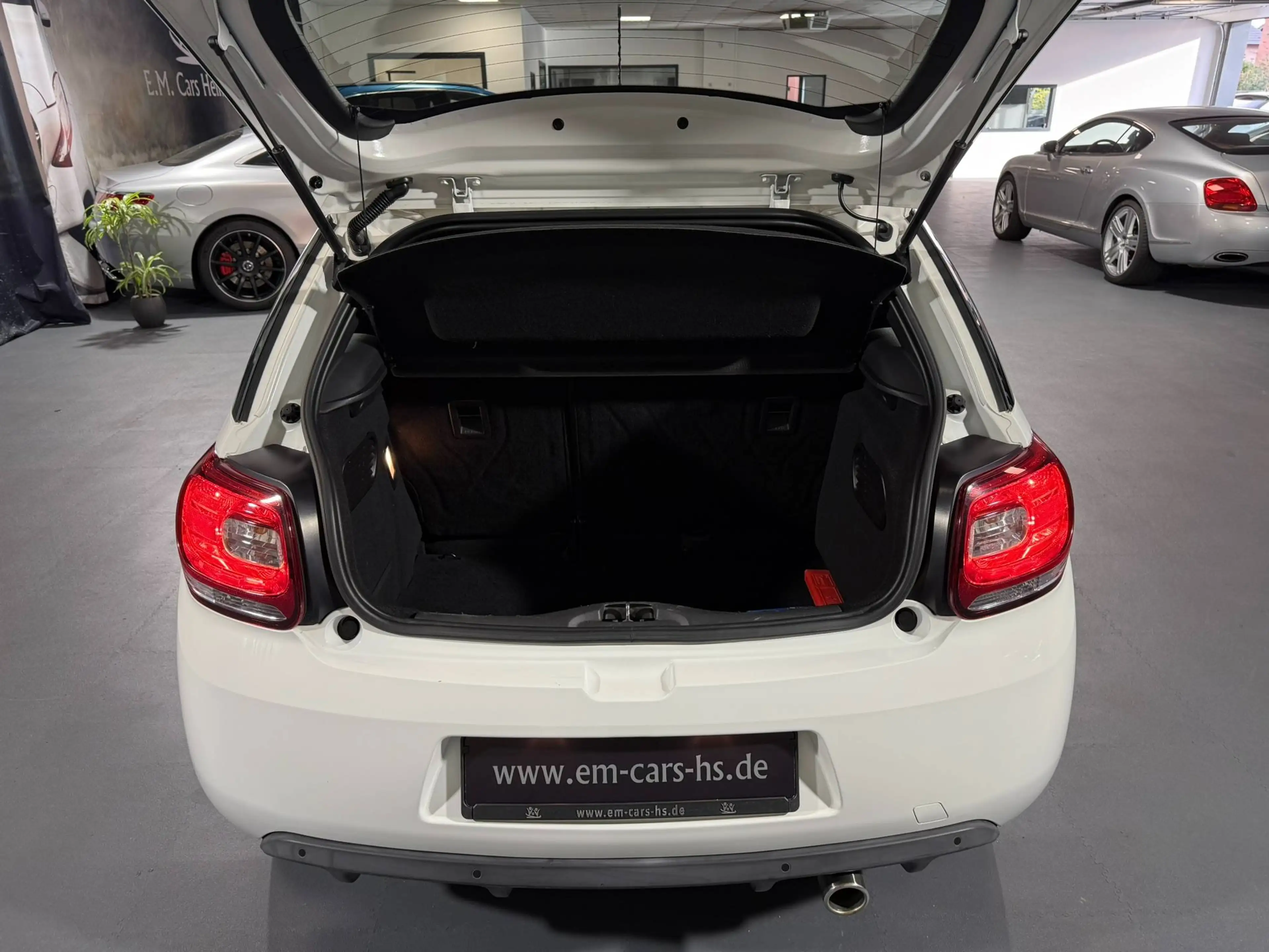 Citroen DS3 1.6 BlueHDi Navi Klima 1.H MwSt — photo 9
