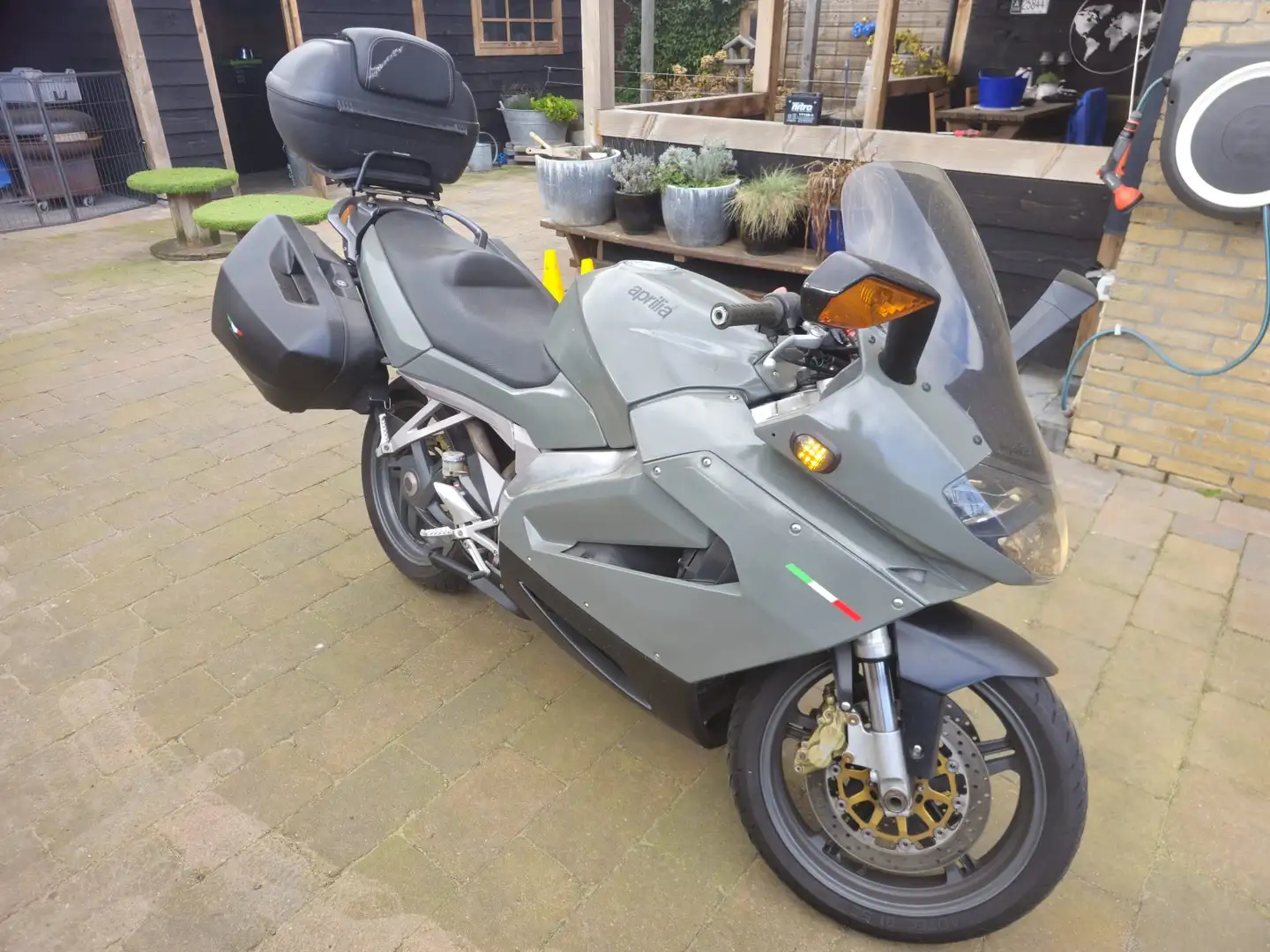 Aprilia RST 1000 1000cc Grijs - 1