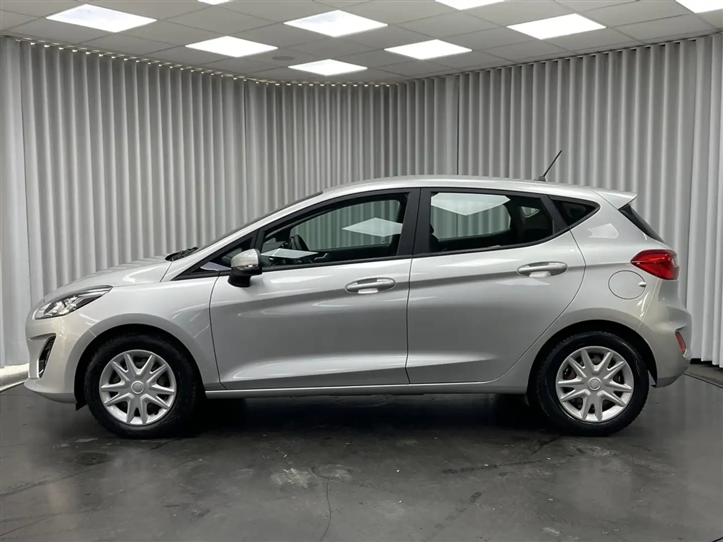 Ford Fiesta 1.1i / Airco / Lane assist / 5 Deurs Argent - 2